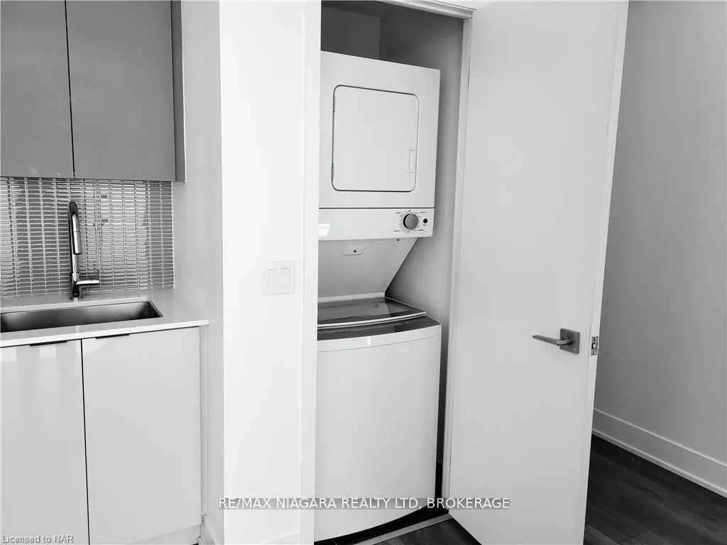 Photo 12 of Unit 3503, 2916 highway 7 Road W, Vaughan, Concord — HOMEH