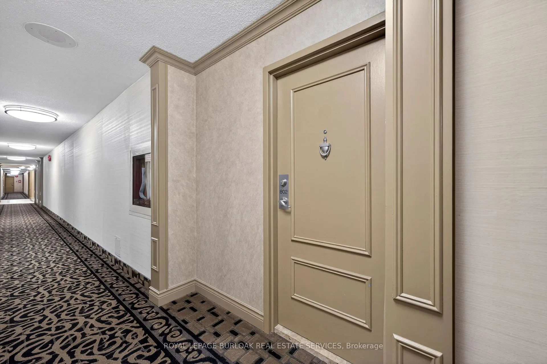 Photo 7 of Unit 802, 301 Frances Avenue, Hamilton, Lakeshore — HOMEH