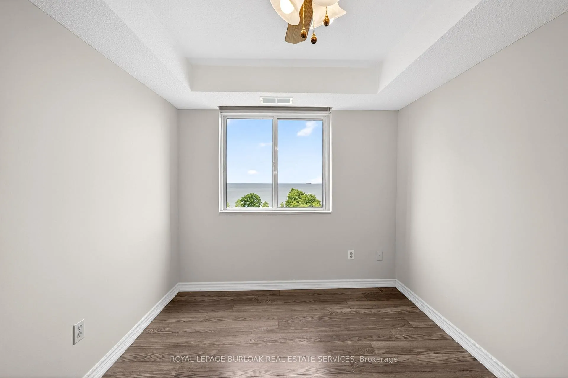 Photo 44 of Unit 802, 301 Frances Avenue, Hamilton, Lakeshore — HOMEH