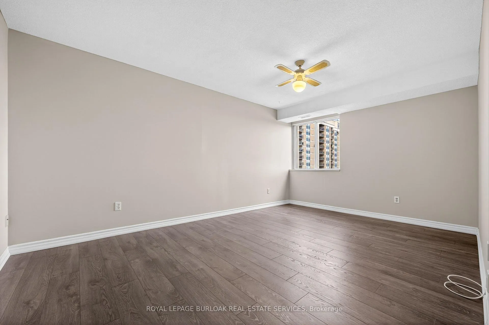 Photo 45 of Unit 802, 301 Frances Avenue, Hamilton, Lakeshore — HOMEH
