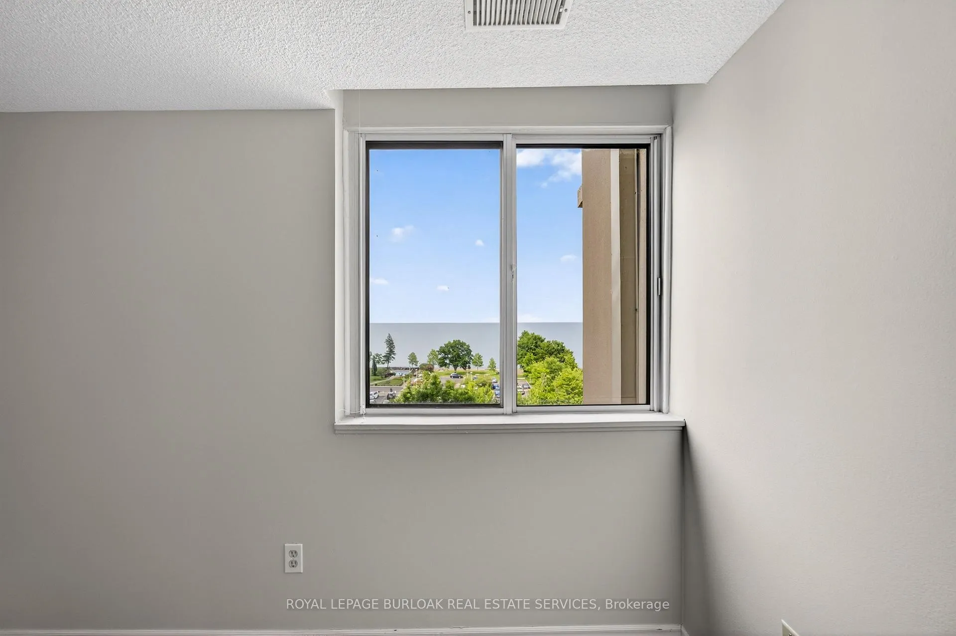 Photo 23 of Unit 802, 301 Frances Avenue, Hamilton, Lakeshore — HOMEH