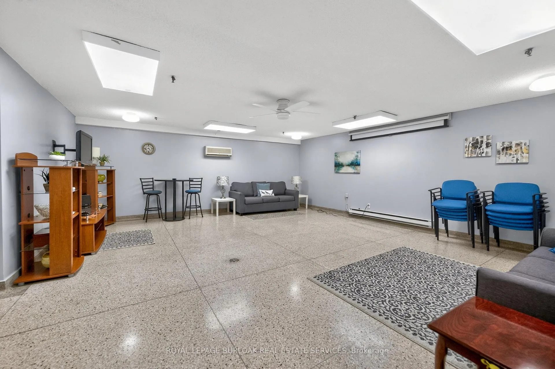Photo 29 of Unit 802, 301 Frances Avenue, Hamilton, Lakeshore — HOMEH