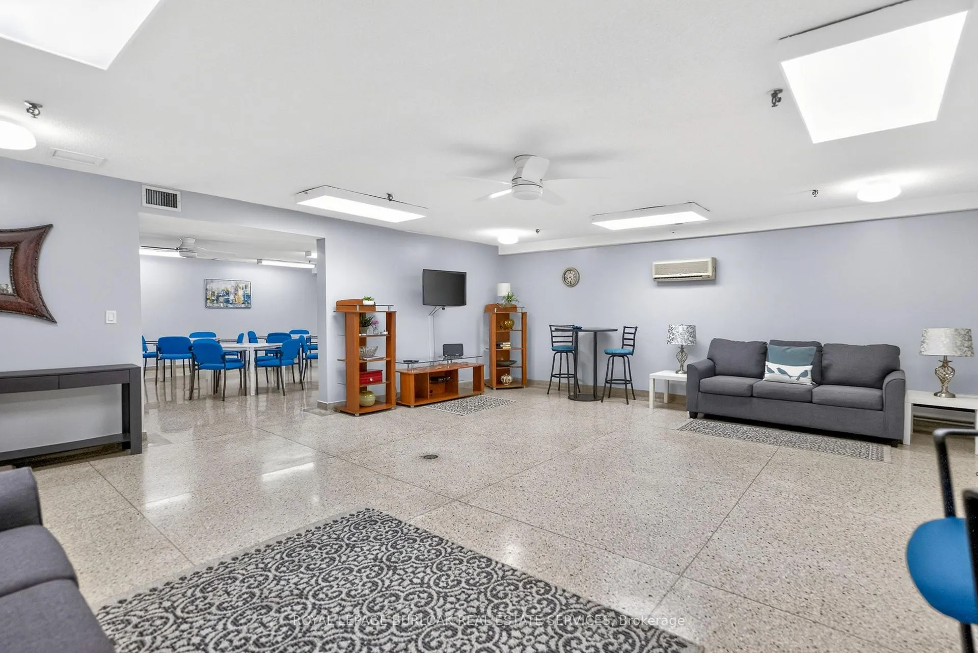 Photo 30 of Unit 802, 301 Frances Avenue, Hamilton, Lakeshore — HOMEH