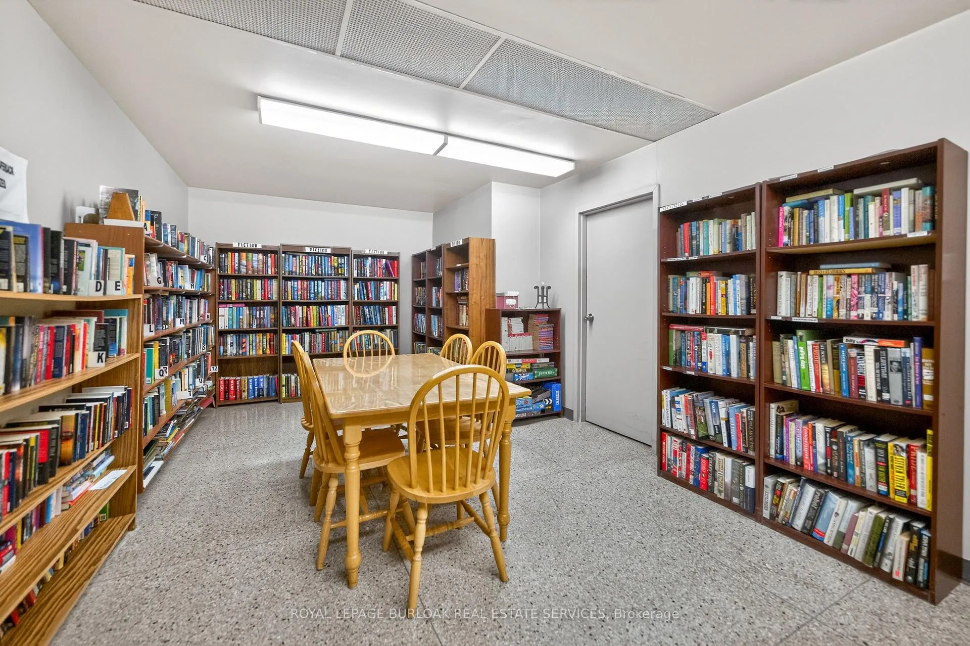 Photo 31 of Unit 802, 301 Frances Avenue, Hamilton, Lakeshore — HOMEH