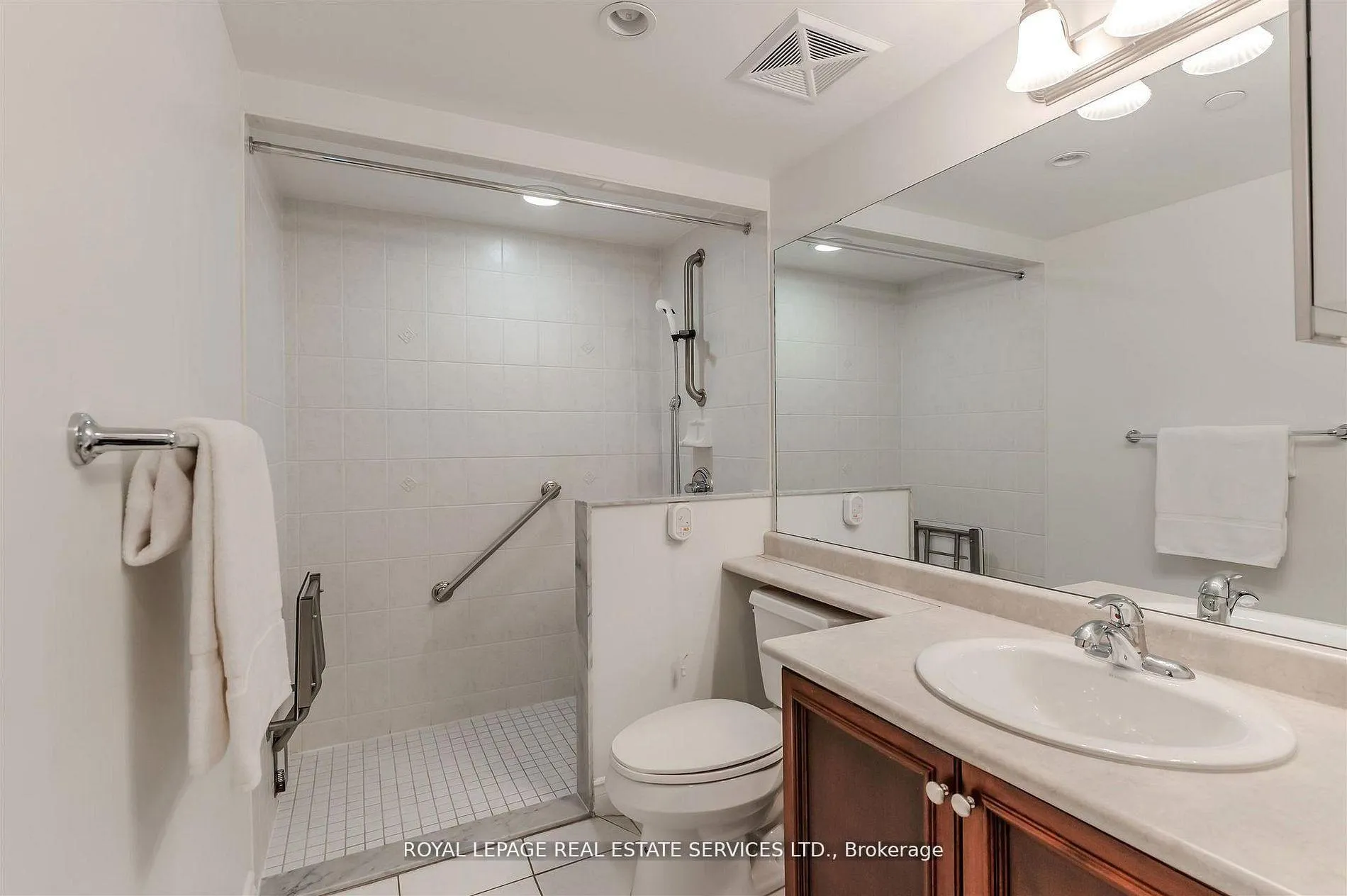 Photo 21 of Unit 1109, 3 Marine Parade Drive, Etobicoke, Mimico — HOMEH