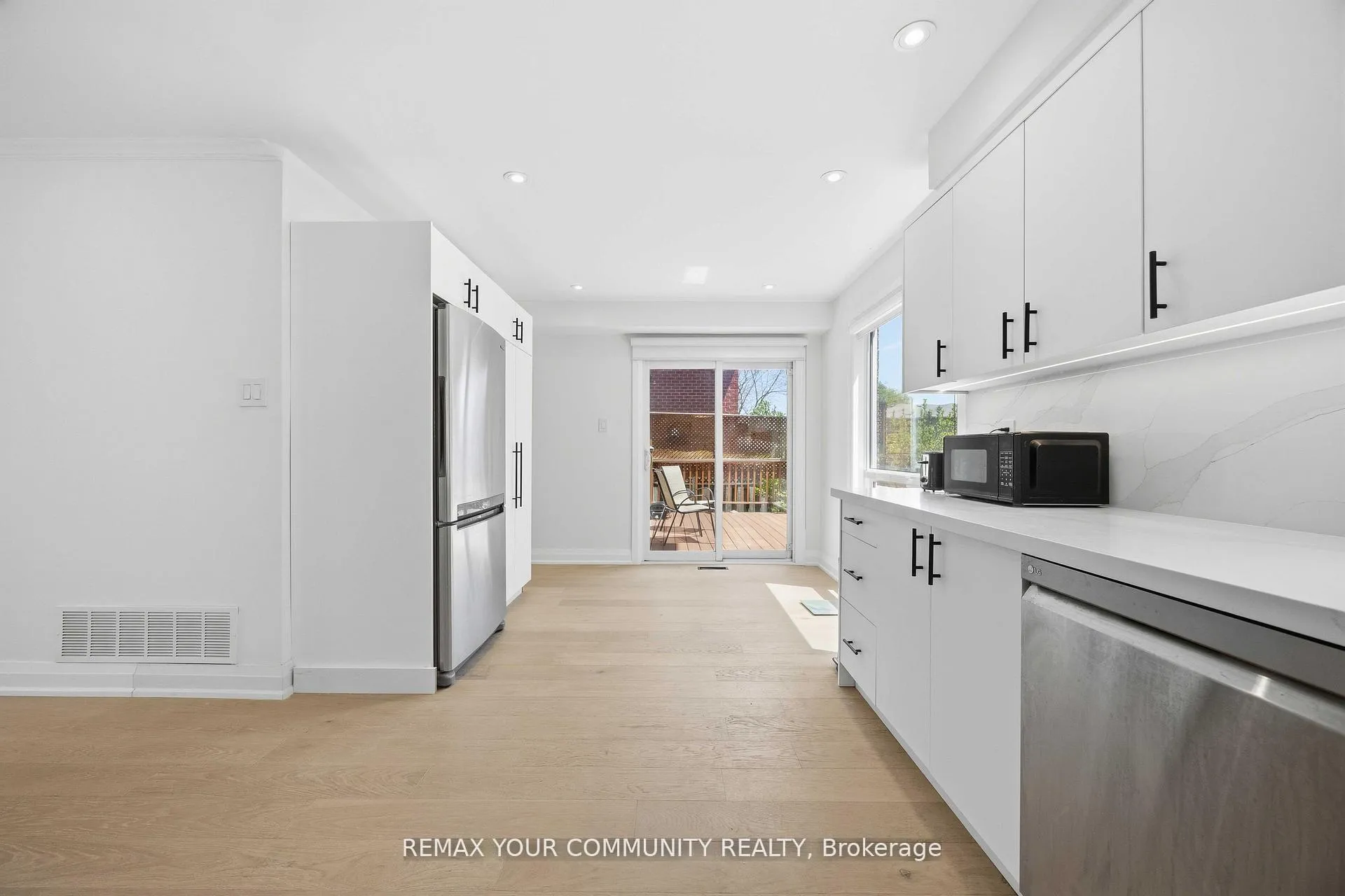 Photo 10 of 251 Osmond Crescent, Newmarket, Bristol-London — HOMEH