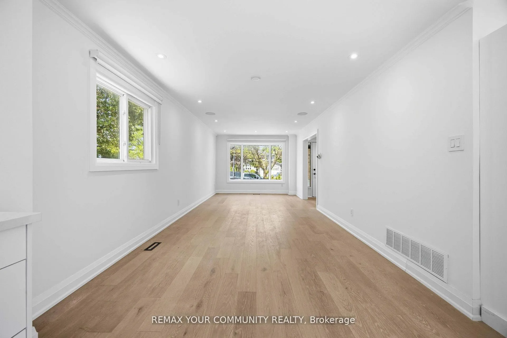 Photo 12 of 251 Osmond Crescent, Newmarket, Bristol-London — HOMEH