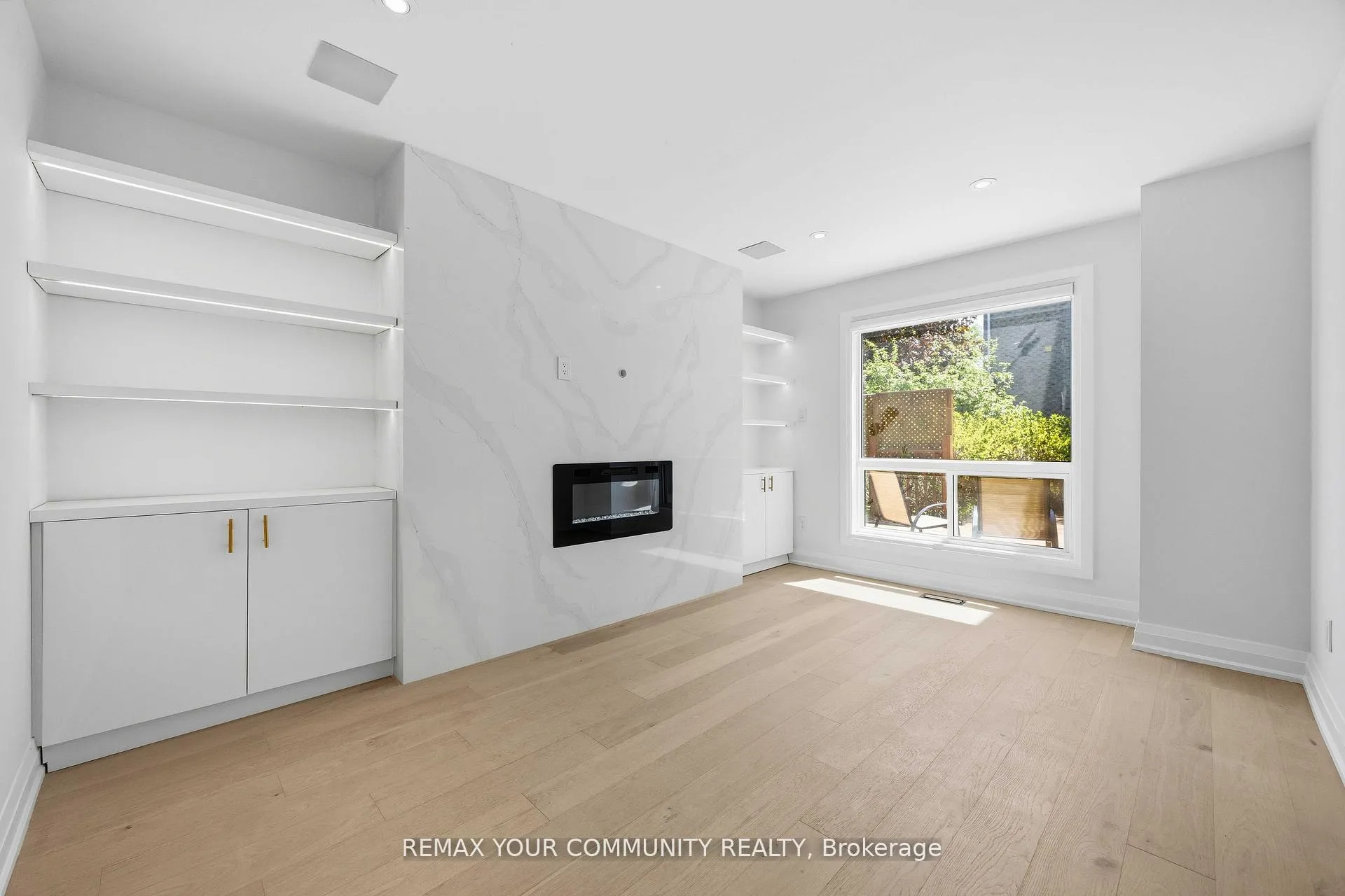 Photo 16 of 251 Osmond Crescent, Newmarket, Bristol-London — HOMEH
