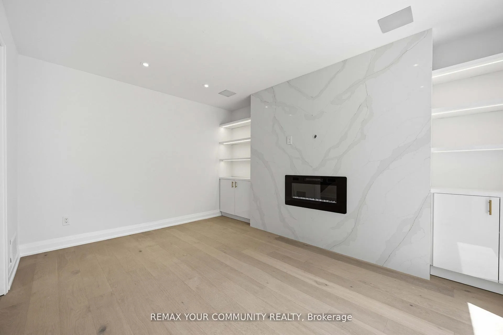 Photo 20 of 251 Osmond Crescent, Newmarket, Bristol-London — HOMEH