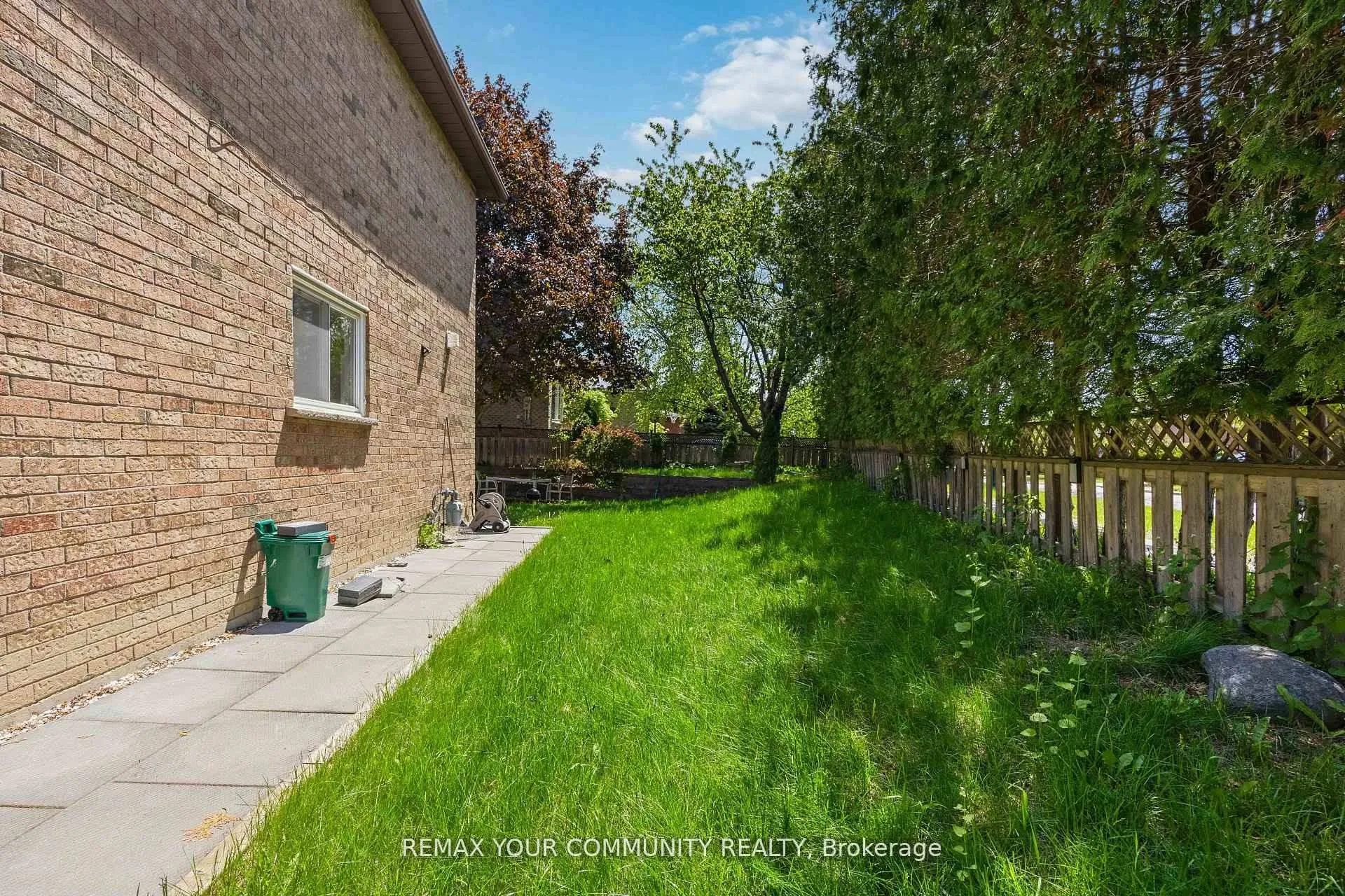 Photo 35 of 251 Osmond Crescent, Newmarket, Bristol-London — HOMEH