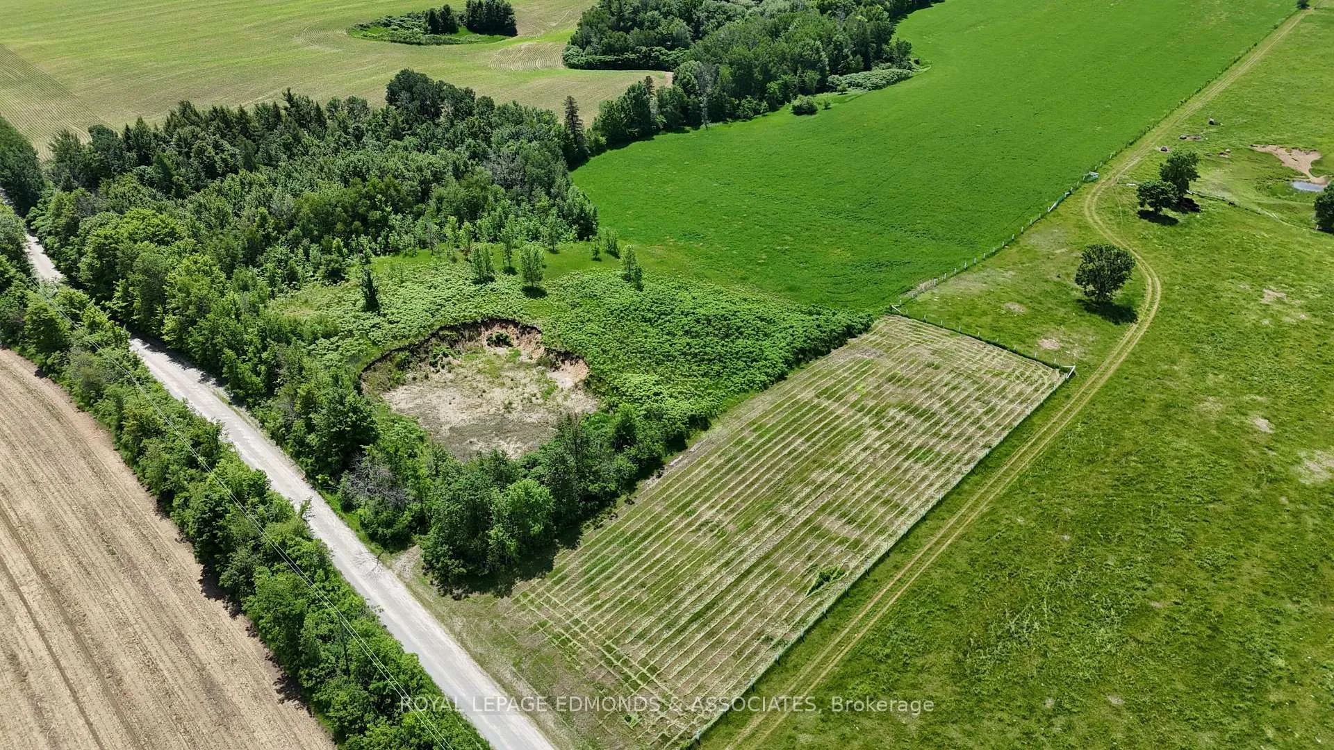 Photo 2 of 126 Davidson Road, Whitewater Region, Whitewater Region — HOMEH