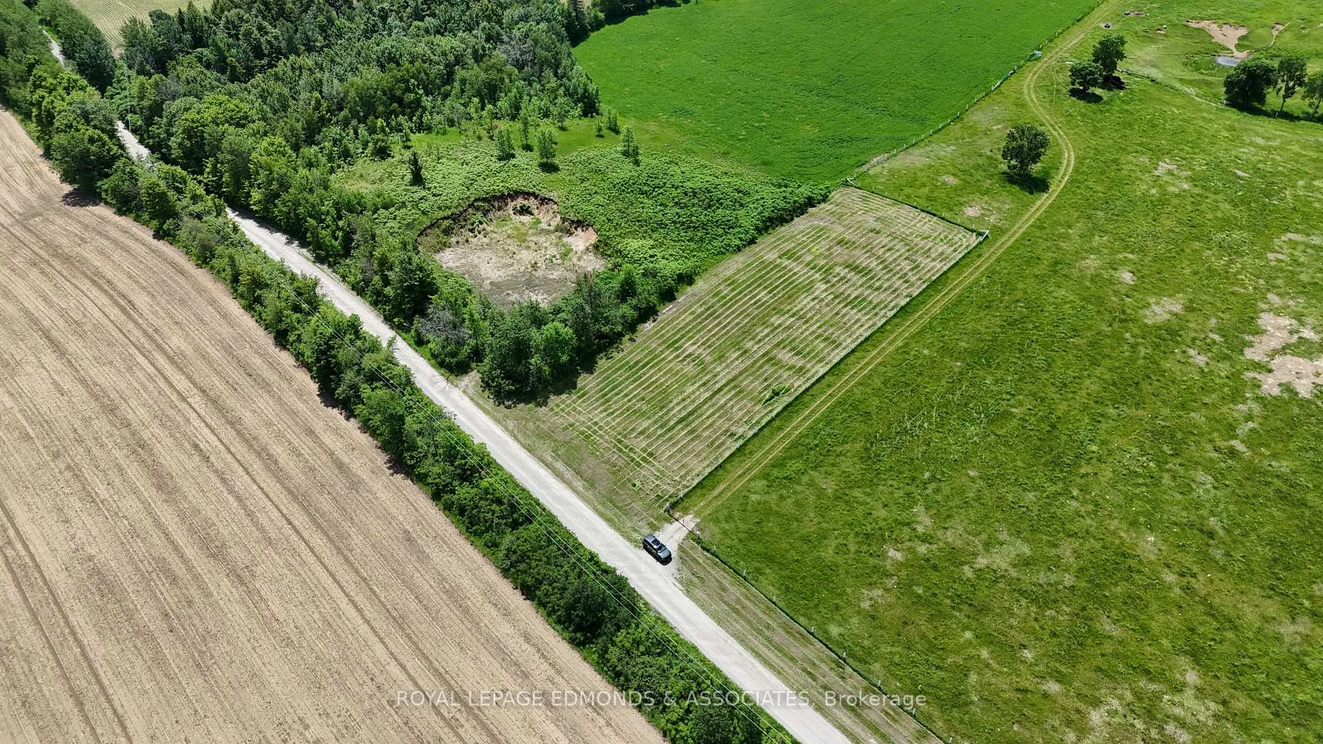 Photo 3 of 126 Davidson Road, Whitewater Region, Whitewater Region — HOMEH