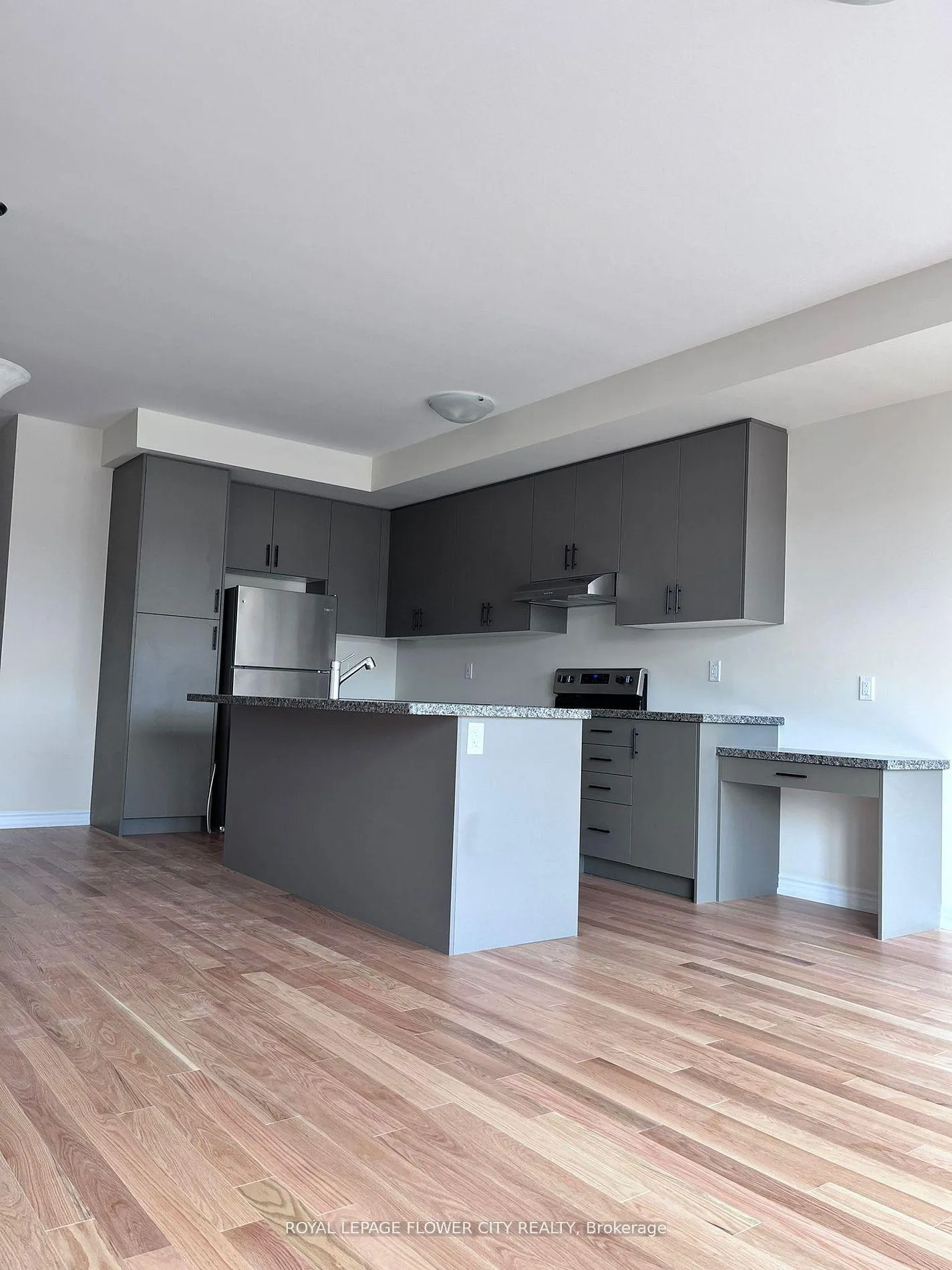Photo 5 of 1438 Almonte Drive, Burlington, Tyandaga — HOMEH