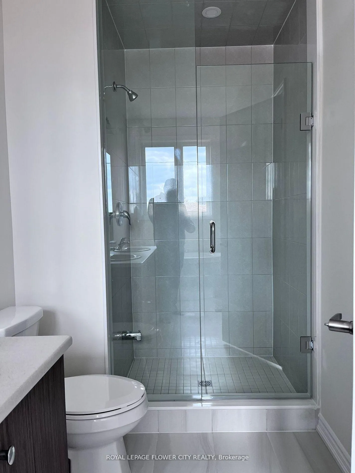 Photo 12 of 1438 Almonte Drive, Burlington, Tyandaga — HOMEH