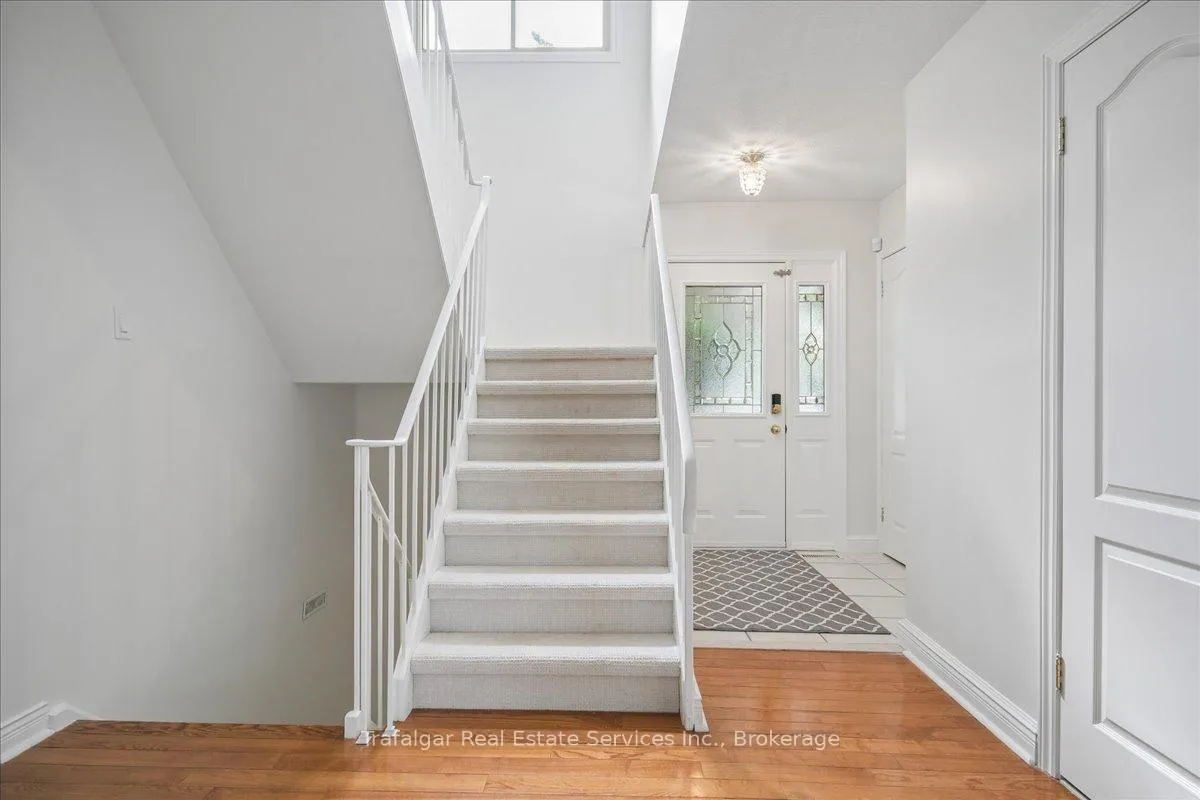 Photo 5 of 2643 Spruce Needle Drive, Mississauga, Erin Mills — HOMEH