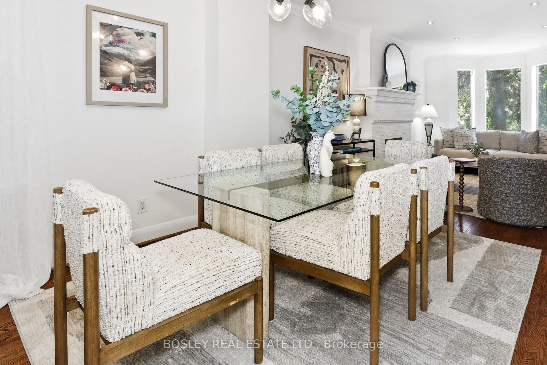 Photo 12 of 34 Tennis Crescent, Toronto, North Riverdale — HOMEH