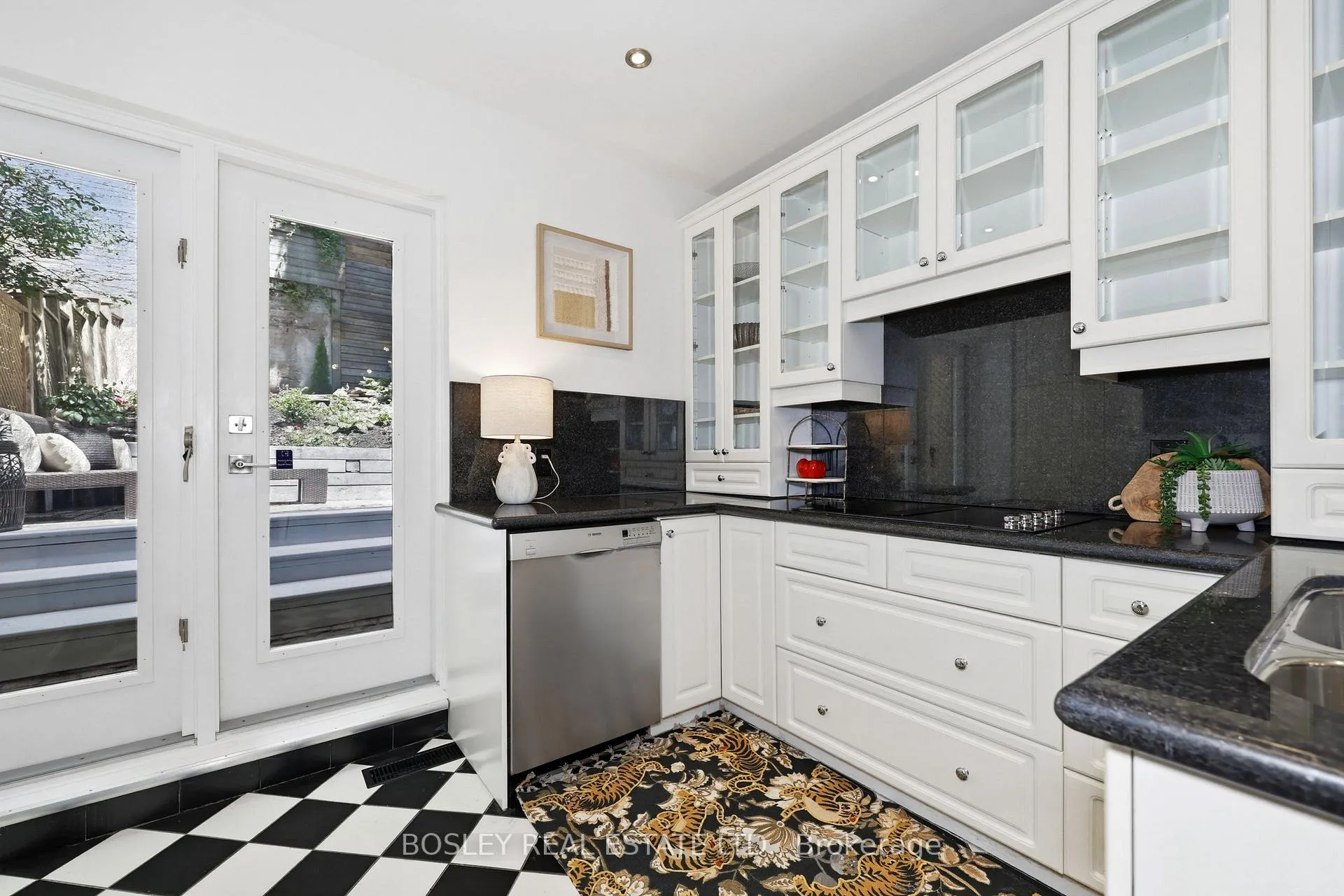 Photo 14 of 34 Tennis Crescent, Toronto, North Riverdale — HOMEH