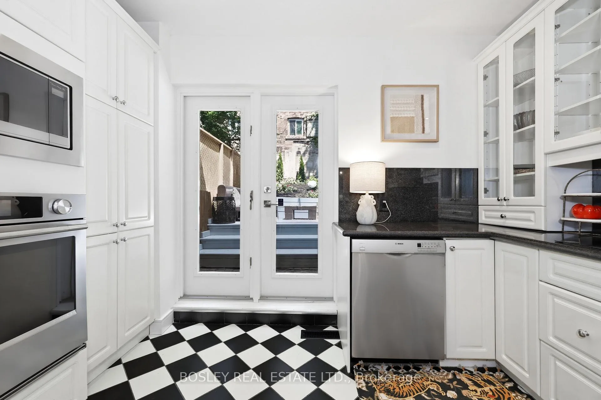 Photo 19 of 34 Tennis Crescent, Toronto, North Riverdale — HOMEH