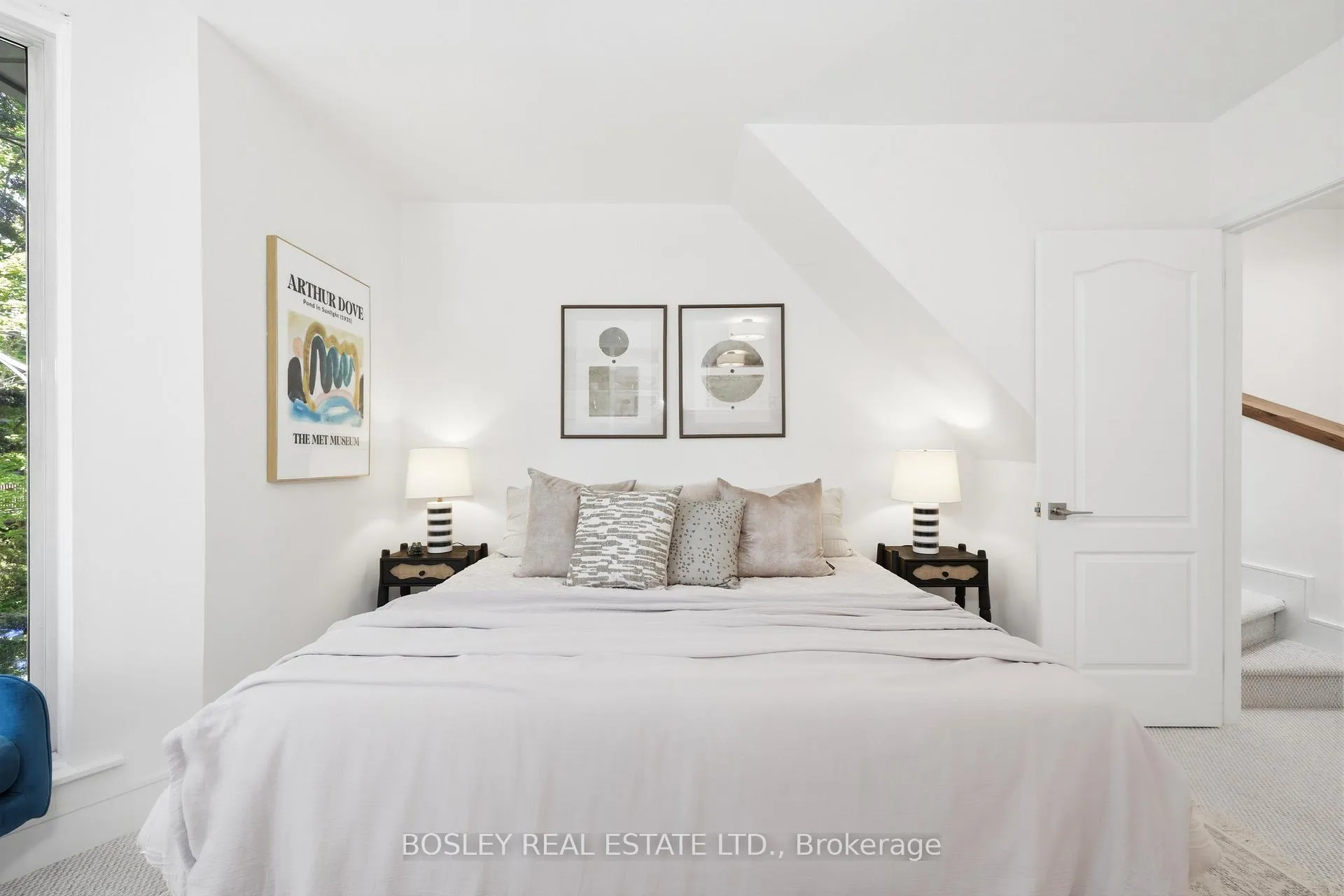 Photo 23 of 34 Tennis Crescent, Toronto, North Riverdale — HOMEH