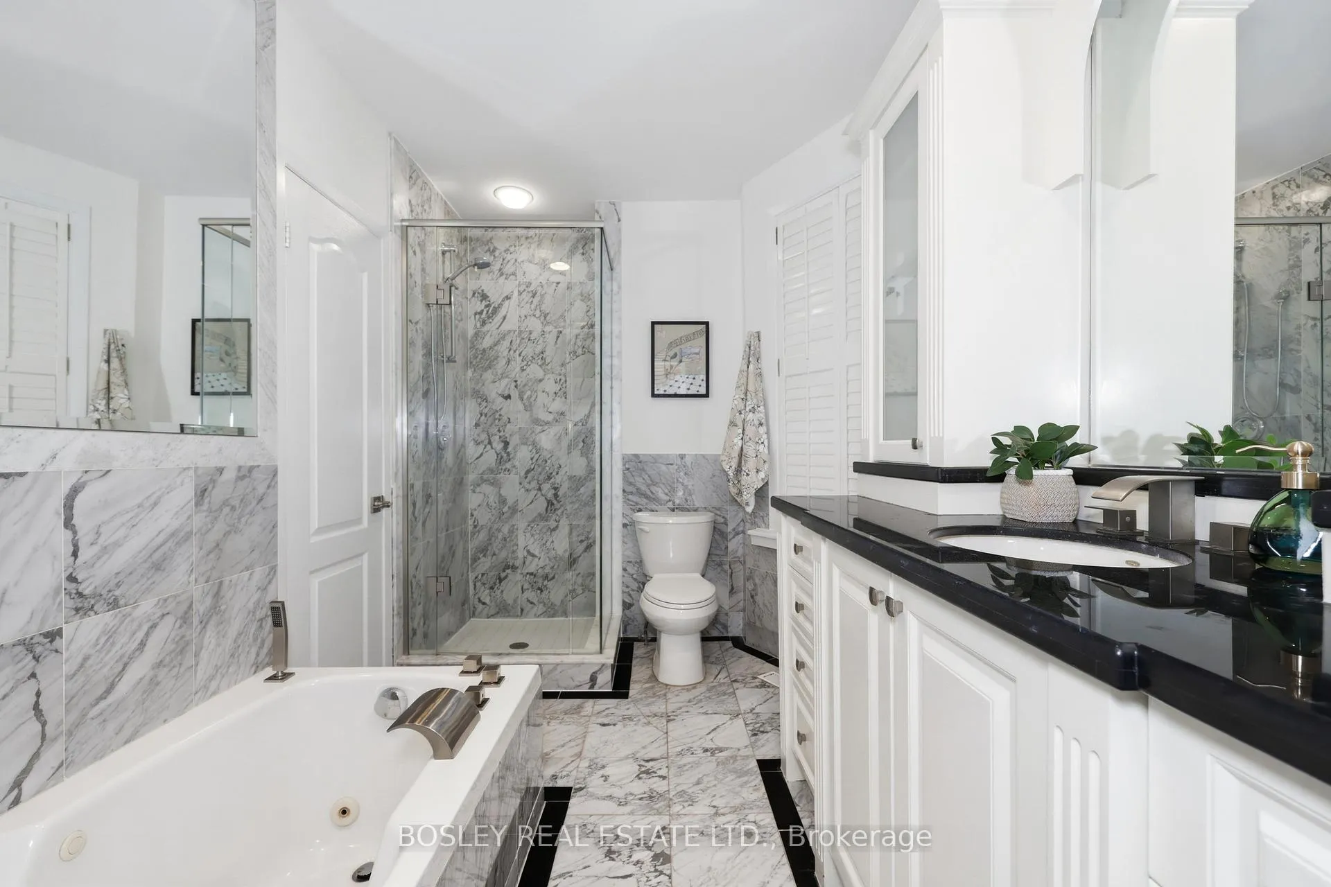 Photo 28 of 34 Tennis Crescent, Toronto, North Riverdale — HOMEH