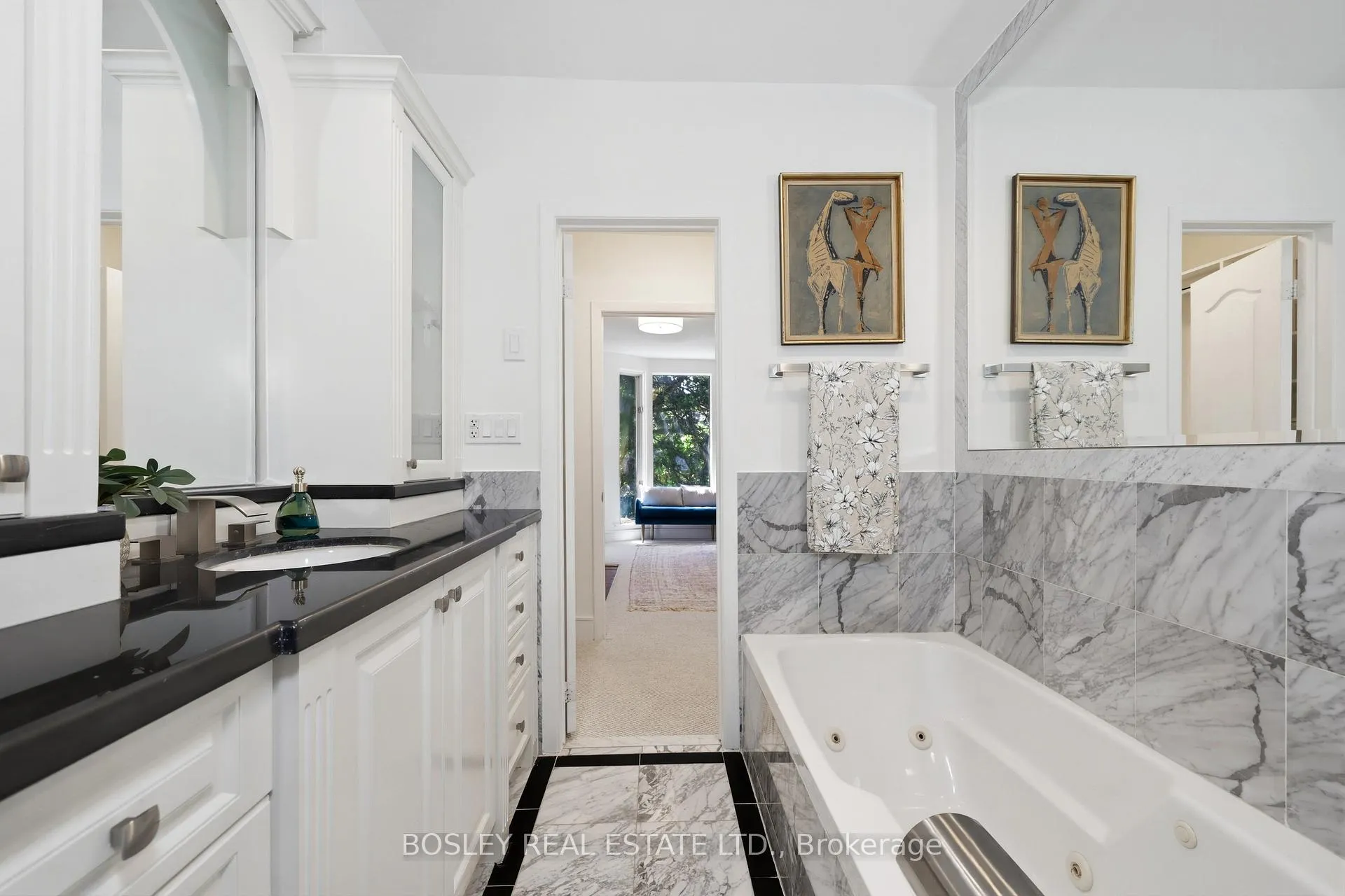 Photo 30 of 34 Tennis Crescent, Toronto, North Riverdale — HOMEH