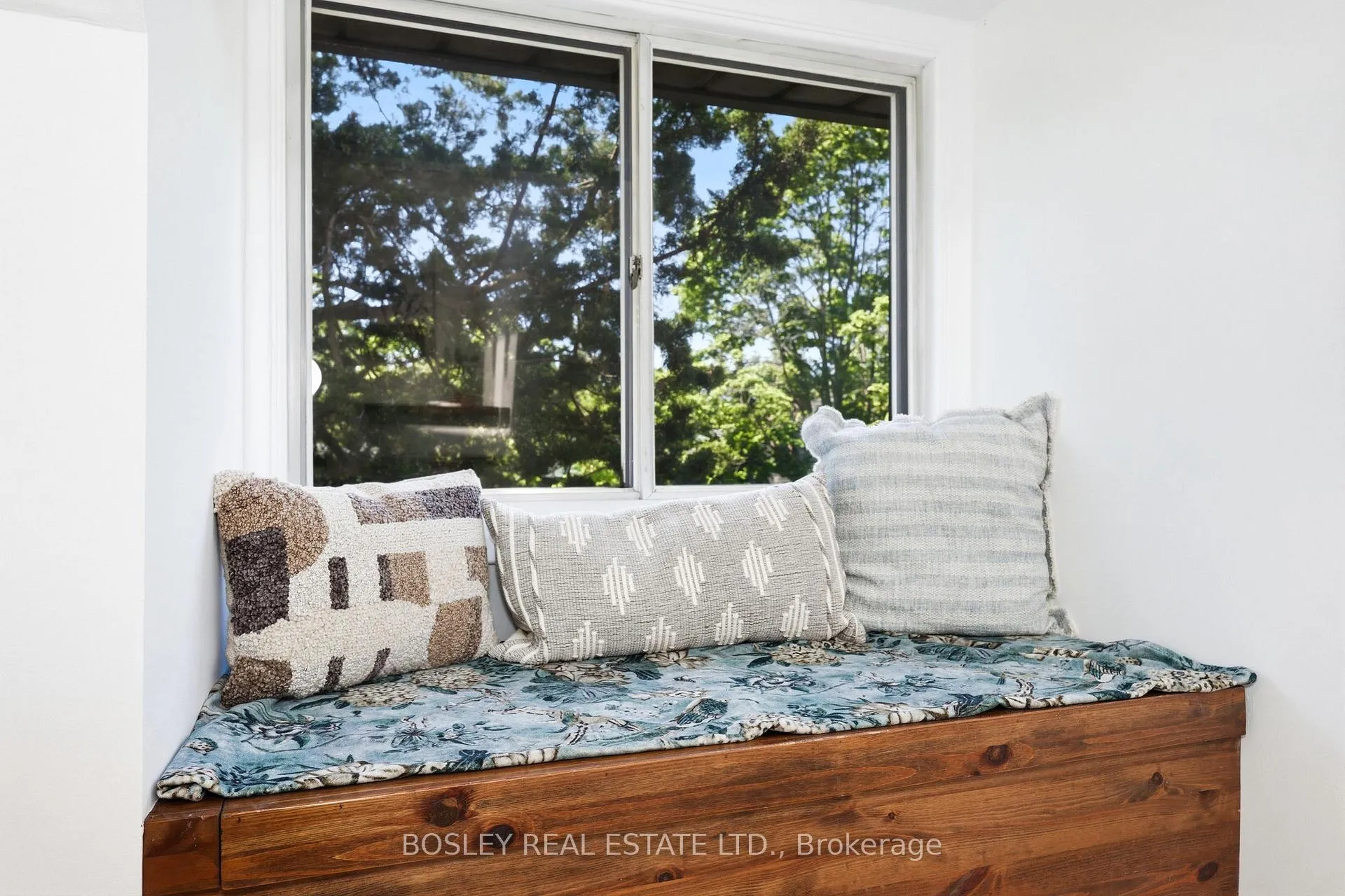 Photo 37 of 34 Tennis Crescent, Toronto, North Riverdale — HOMEH