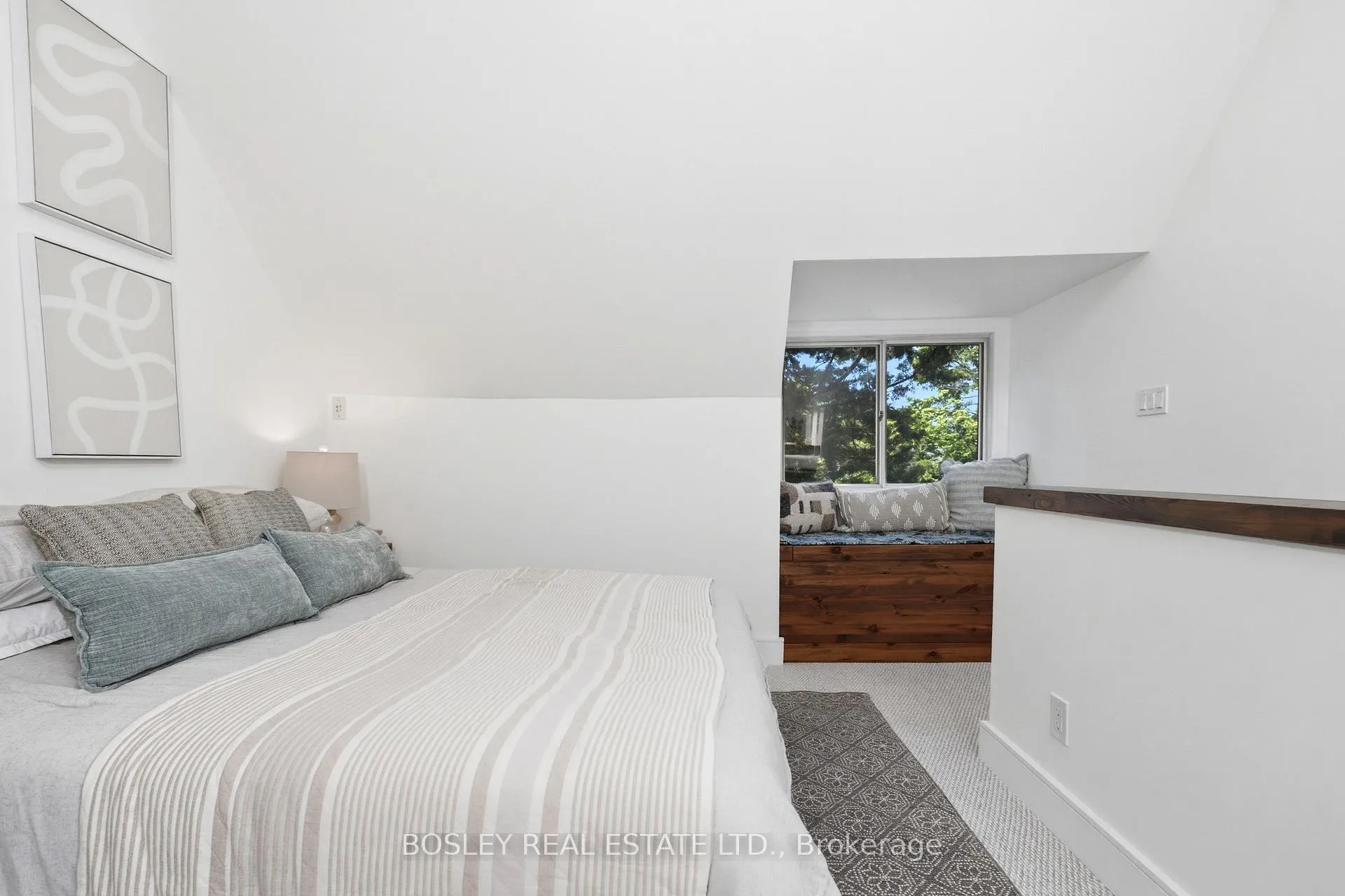 Photo 38 of 34 Tennis Crescent, Toronto, North Riverdale — HOMEH