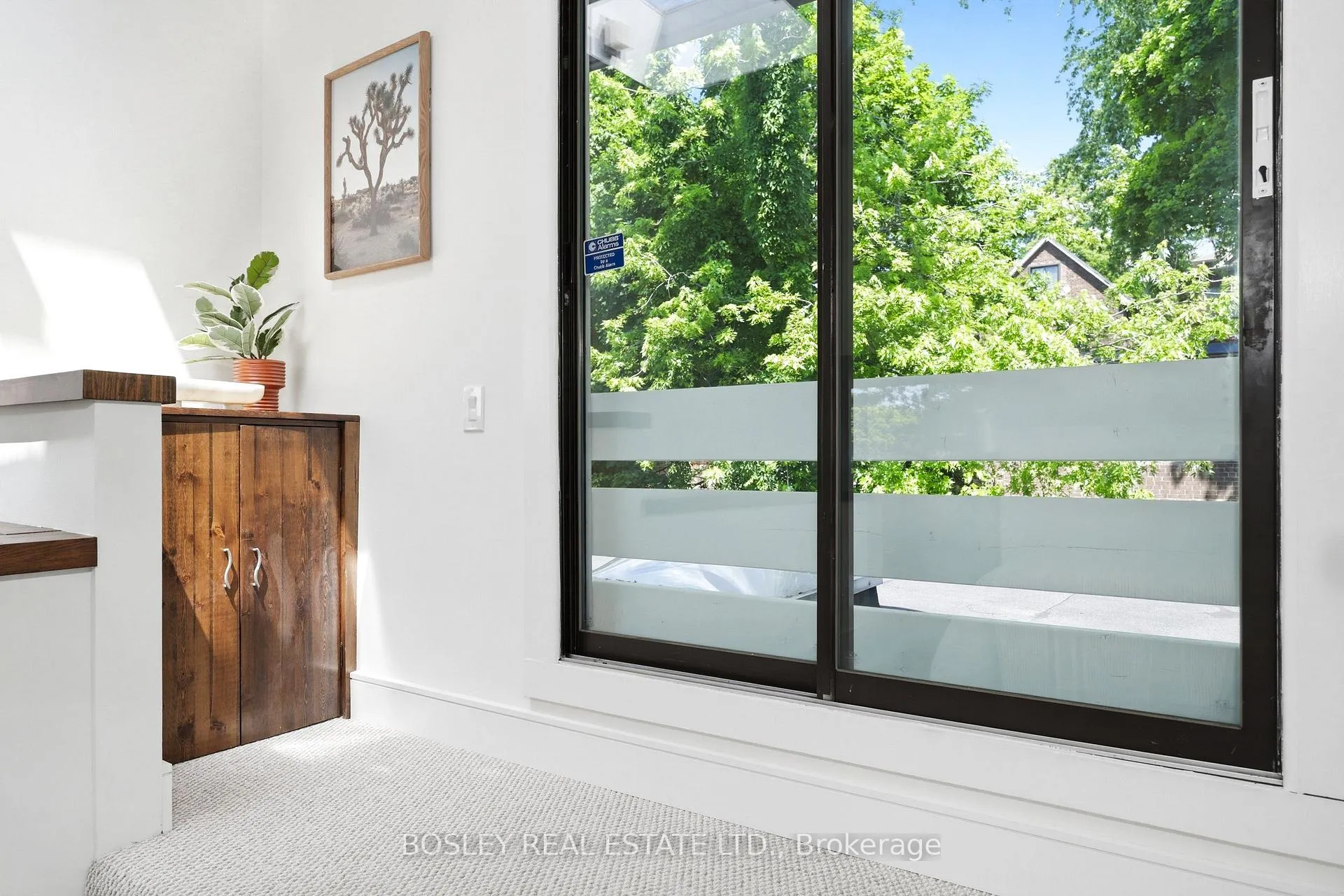 Photo 39 of 34 Tennis Crescent, Toronto, North Riverdale — HOMEH