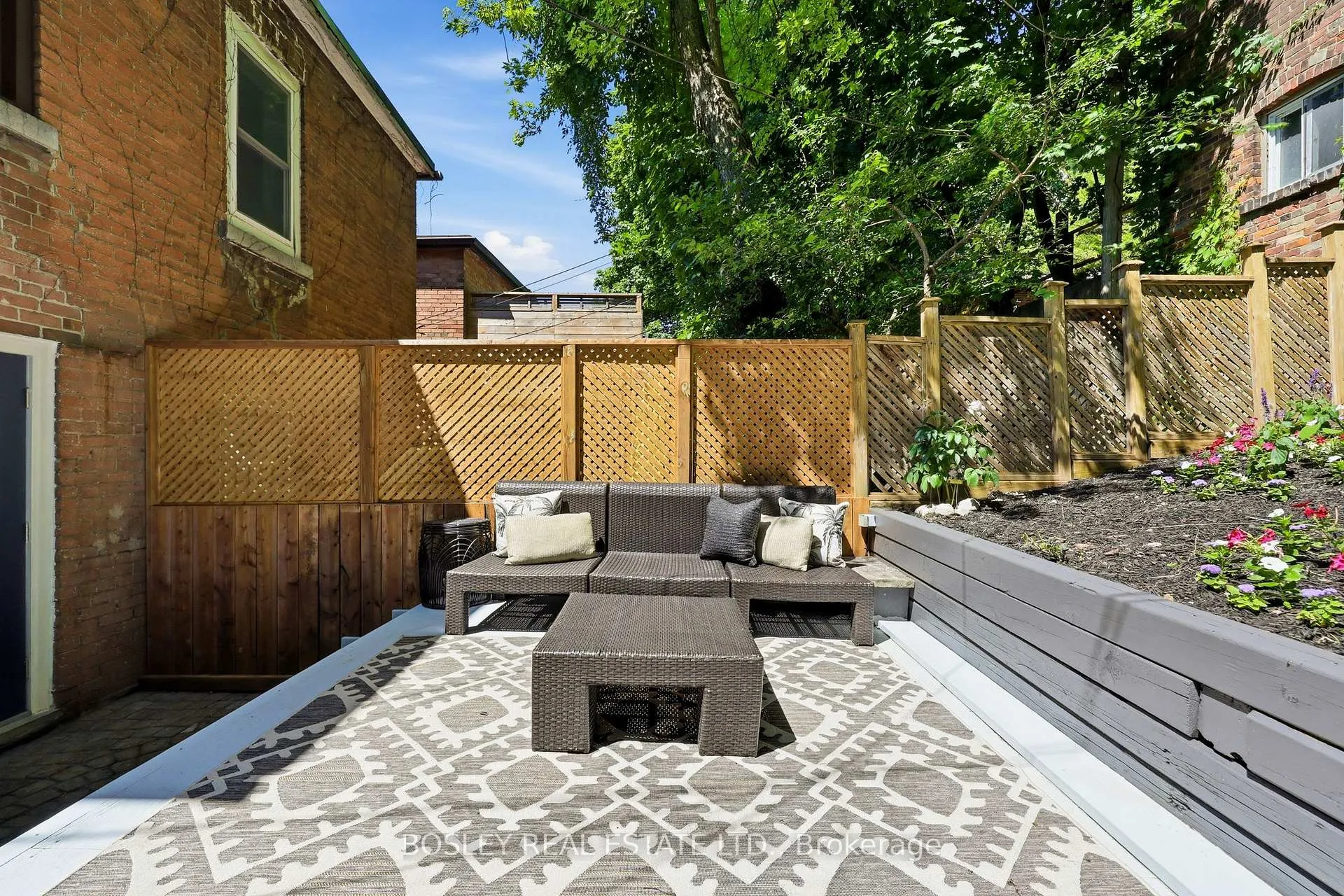 Photo 44 of 34 Tennis Crescent, Toronto, North Riverdale — HOMEH