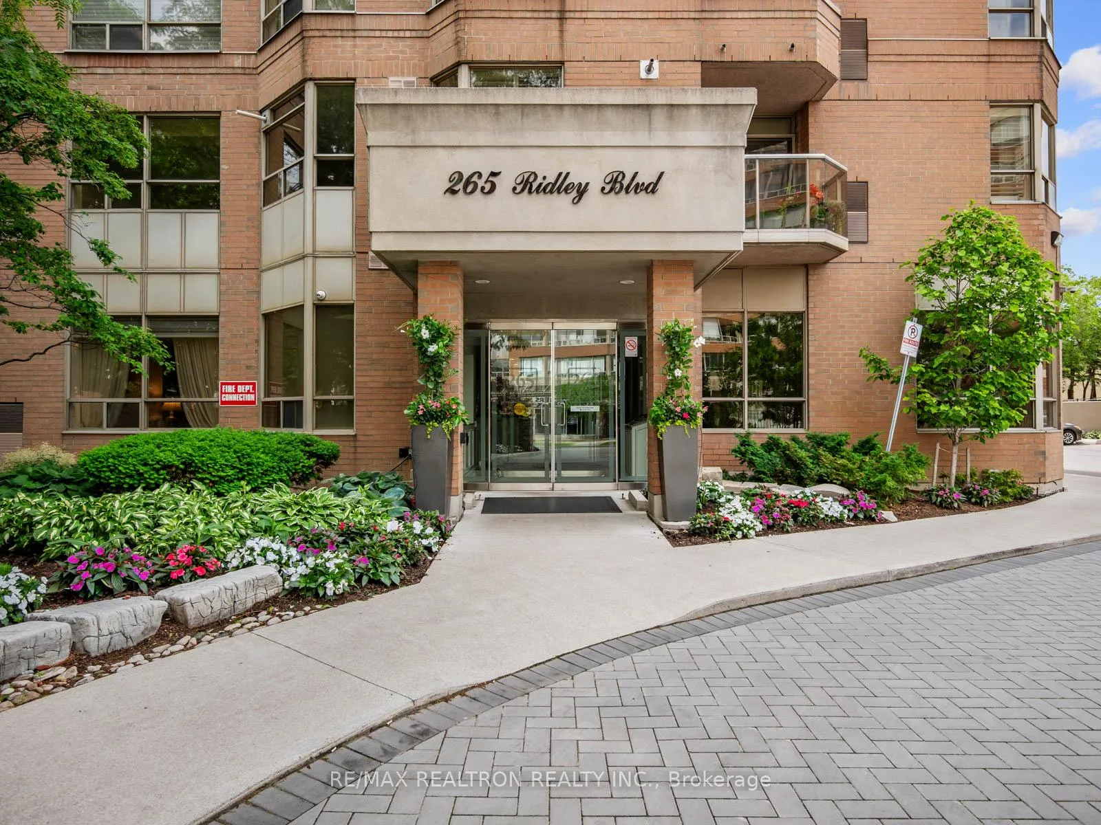 Front of Unit 309, 265 Ridley Boulevard