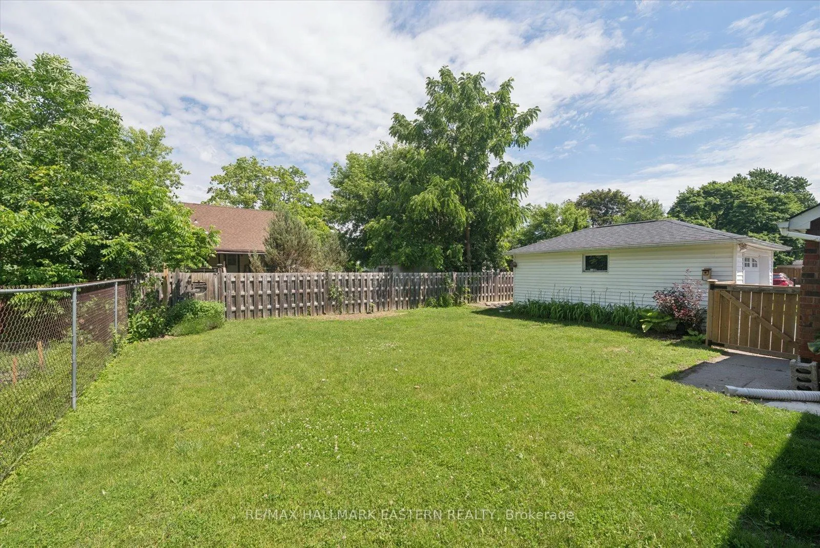Photo 27 of 522 King George Street, Peterborough, Otonabee Ward 1 — HOMEH