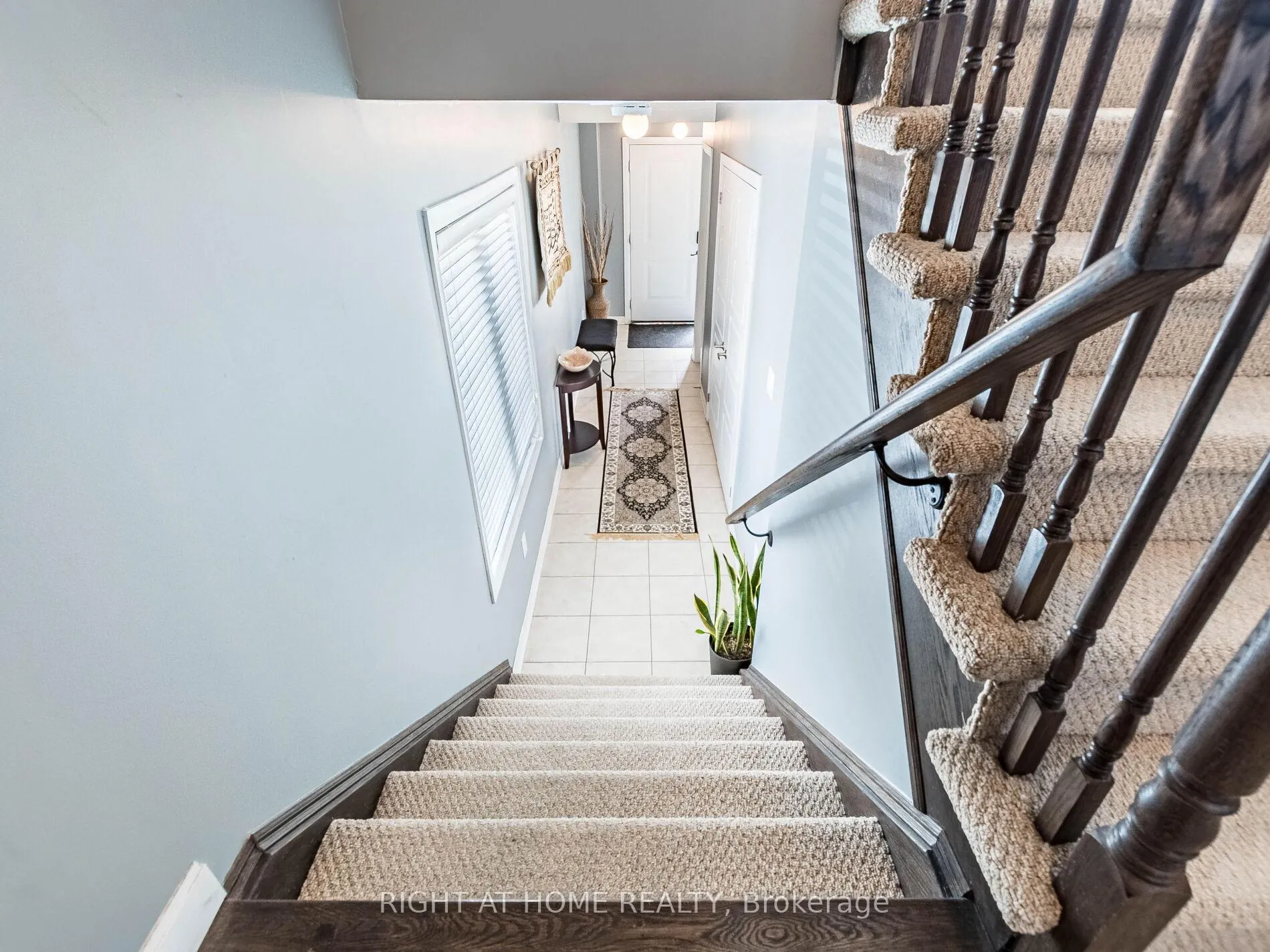 Photo 8 of Unit 61, 165 Hampshire Way, Milton, Dempsey — HOMEH