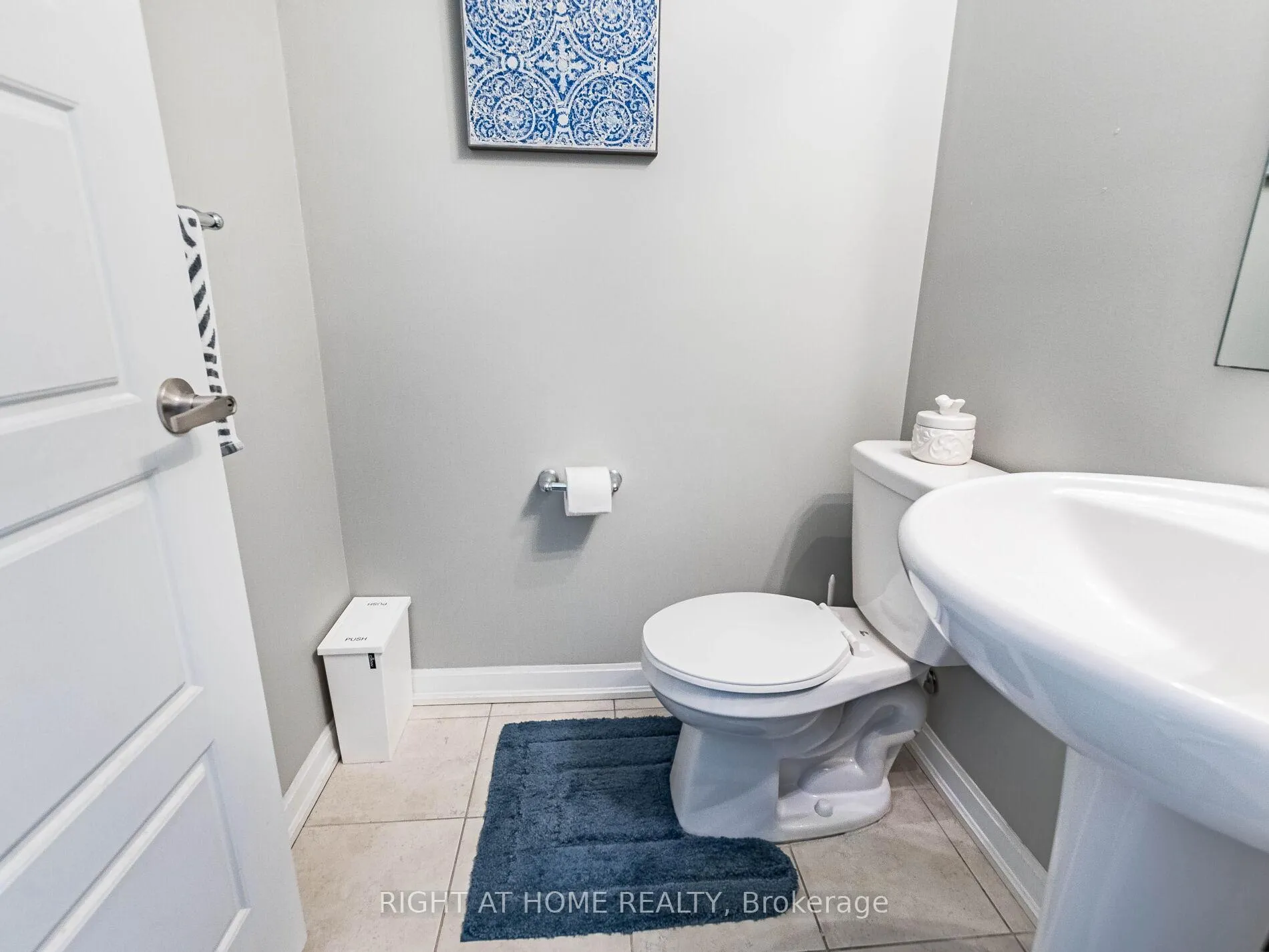 Photo 37 of Unit 61, 165 Hampshire Way, Milton, Dempsey — HOMEH
