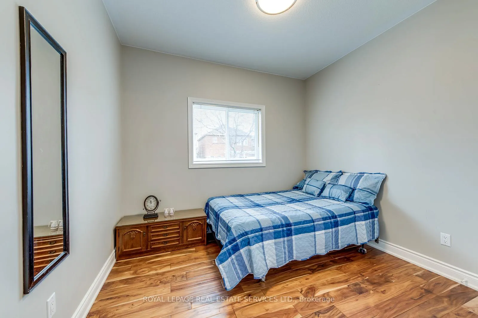 Photo 24 of 236 Sylwood Crescent, Vaughan, Maple — HOMEH