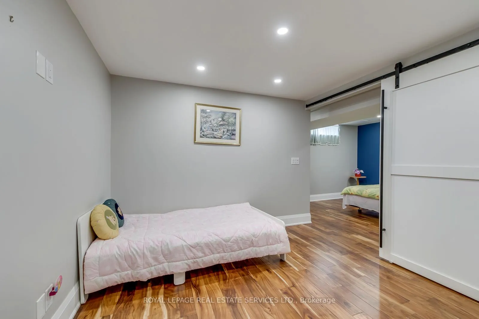 Photo 32 of 236 Sylwood Crescent, Vaughan, Maple — HOMEH
