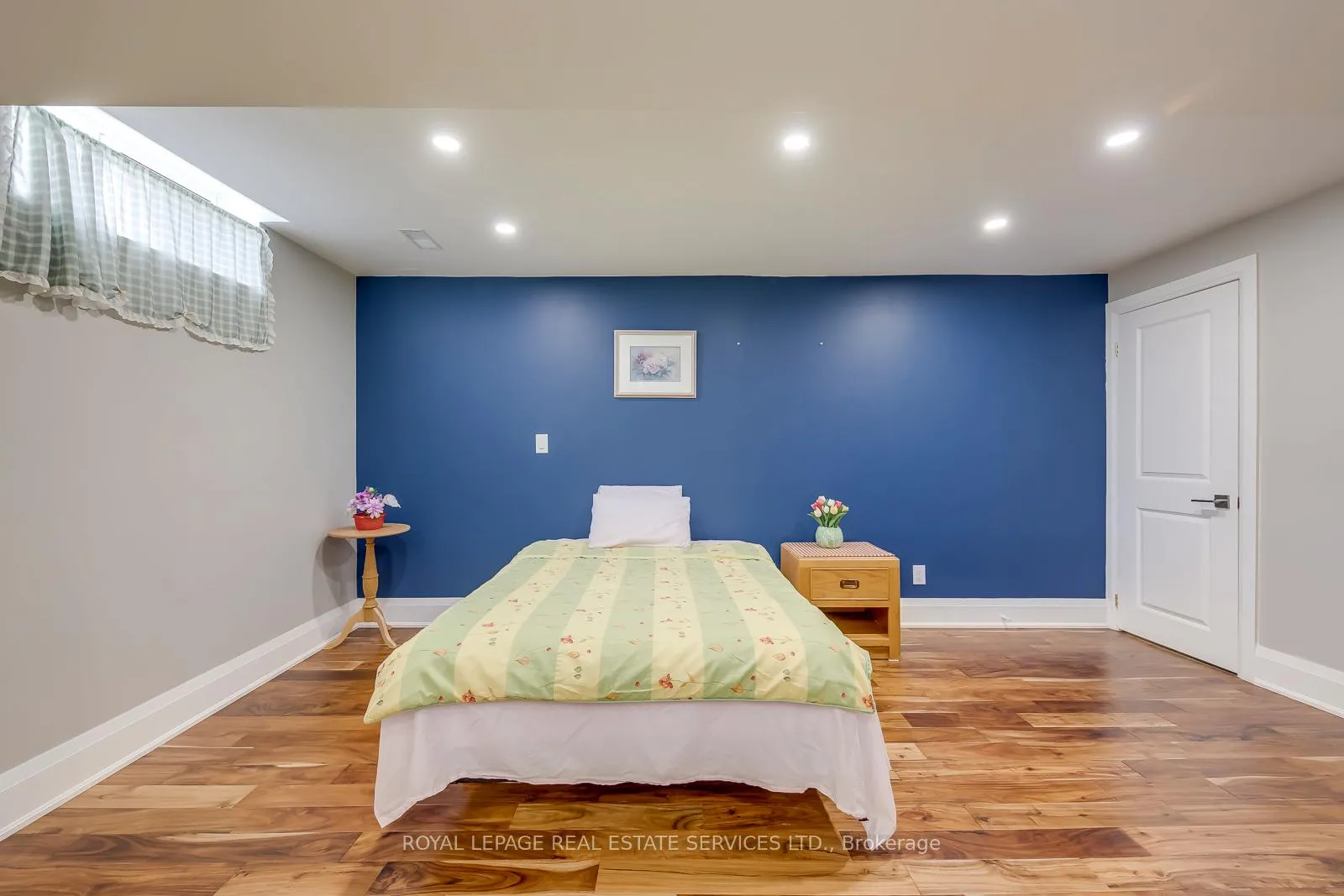 Photo 35 of 236 Sylwood Crescent, Vaughan, Maple — HOMEH