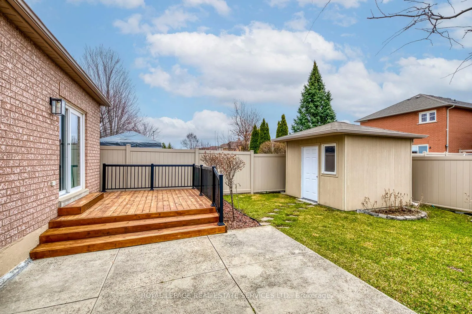 Photo 45 of 236 Sylwood Crescent, Vaughan, Maple — HOMEH