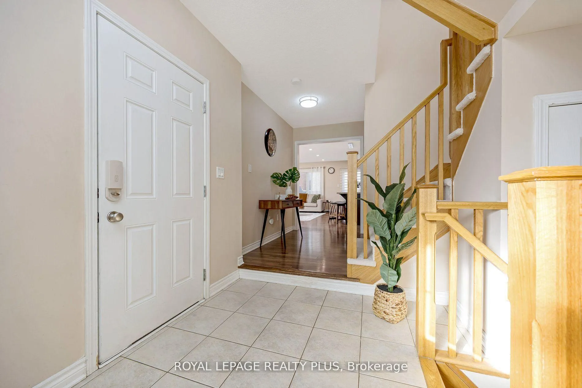 Photo 4 of 1542 Gainer Crescent, Milton, Clarke — HOMEH