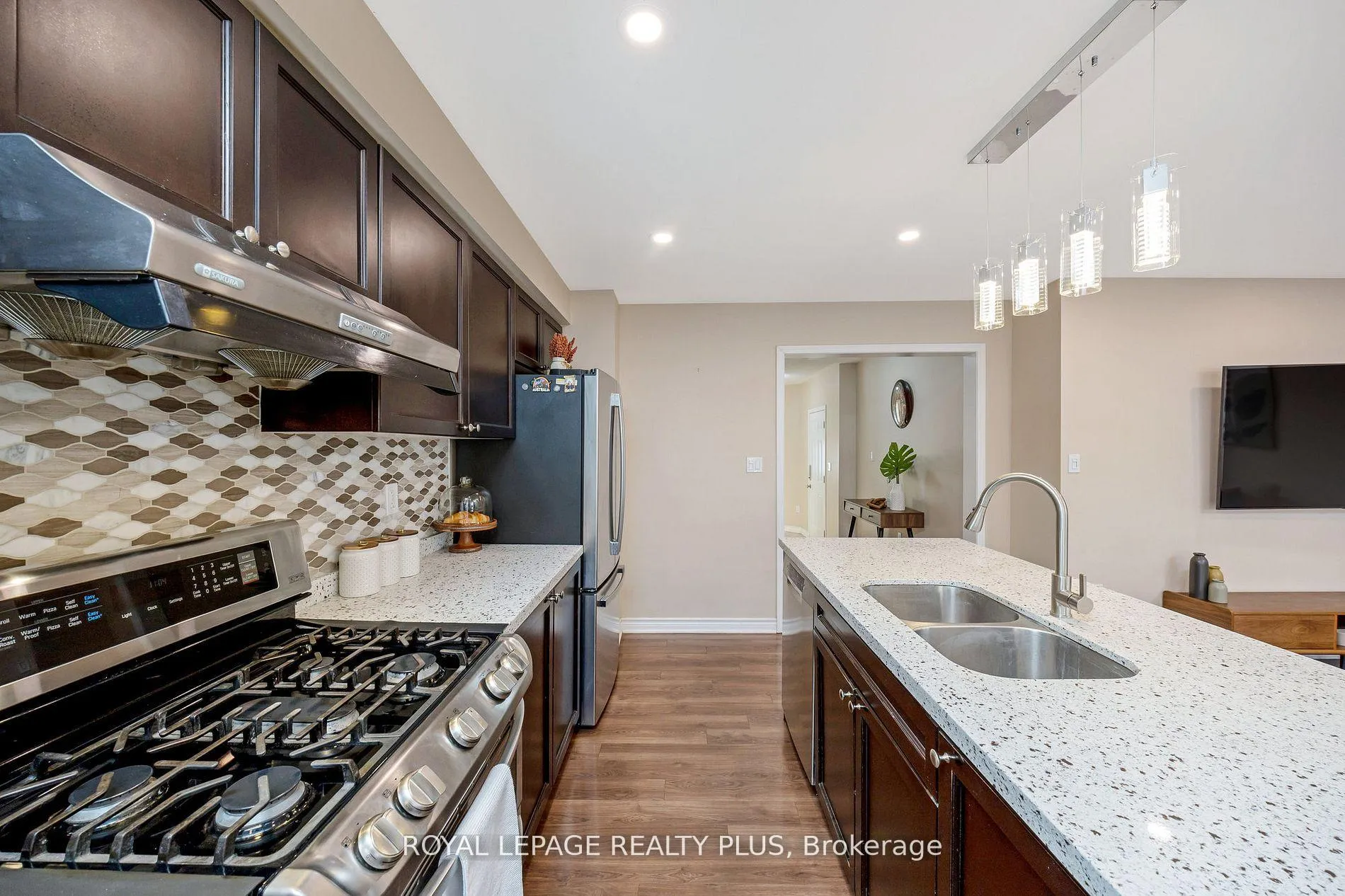 Photo 15 of 1542 Gainer Crescent, Milton, Clarke — HOMEH