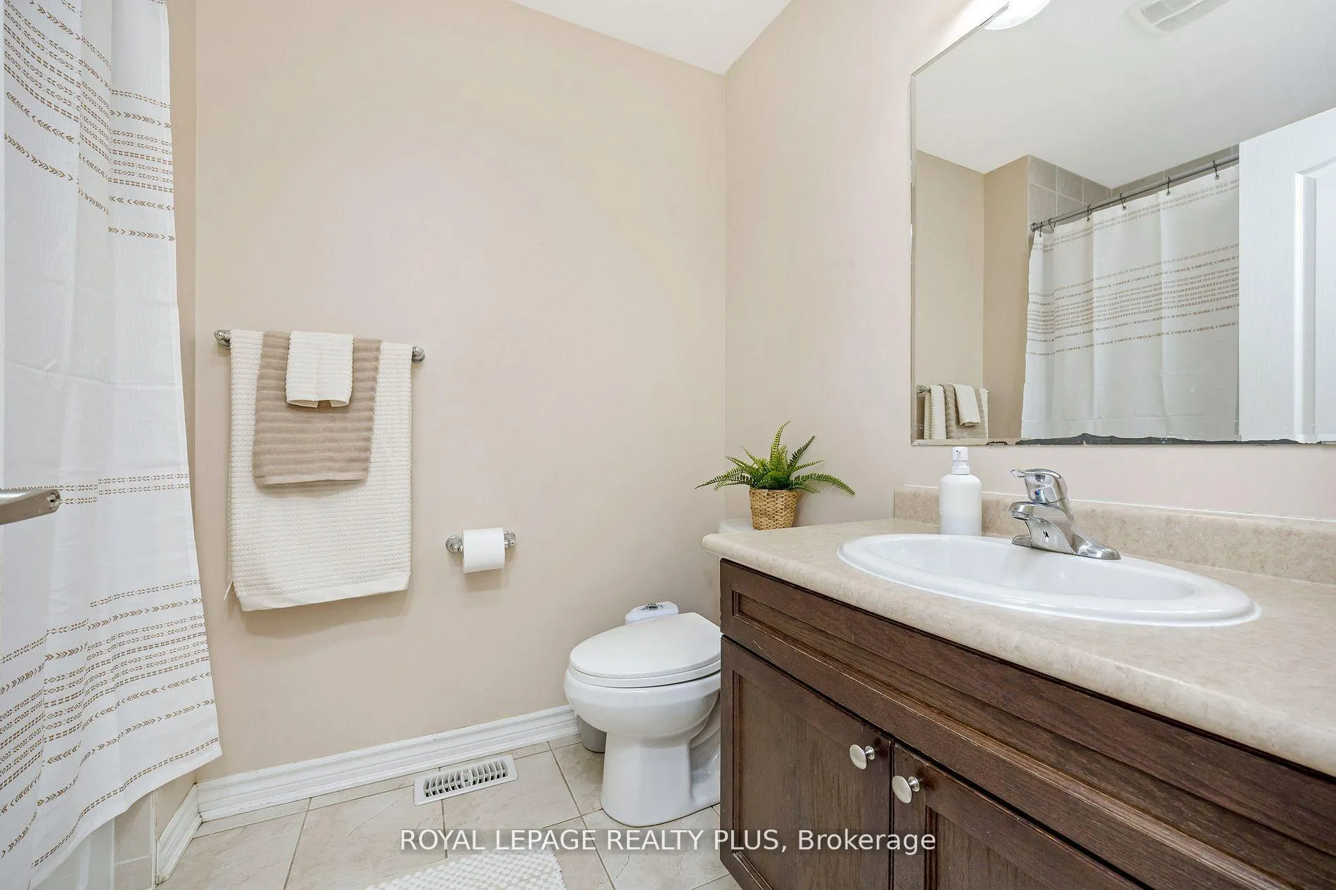 Photo 28 of 1542 Gainer Crescent, Milton, Clarke — HOMEH
