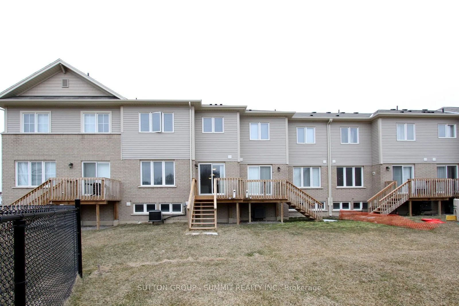 Photo 28 of 43 Longboat Run W, Brantford, Shellard Lane — HOMEH