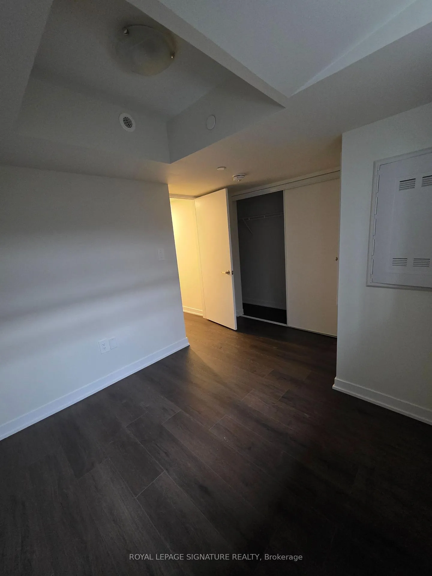 Photo 5 of Unit Bsmt, 28 Green Gardens Boulevard, Toronto, Rockcliffe-Smythe — HOMEH
