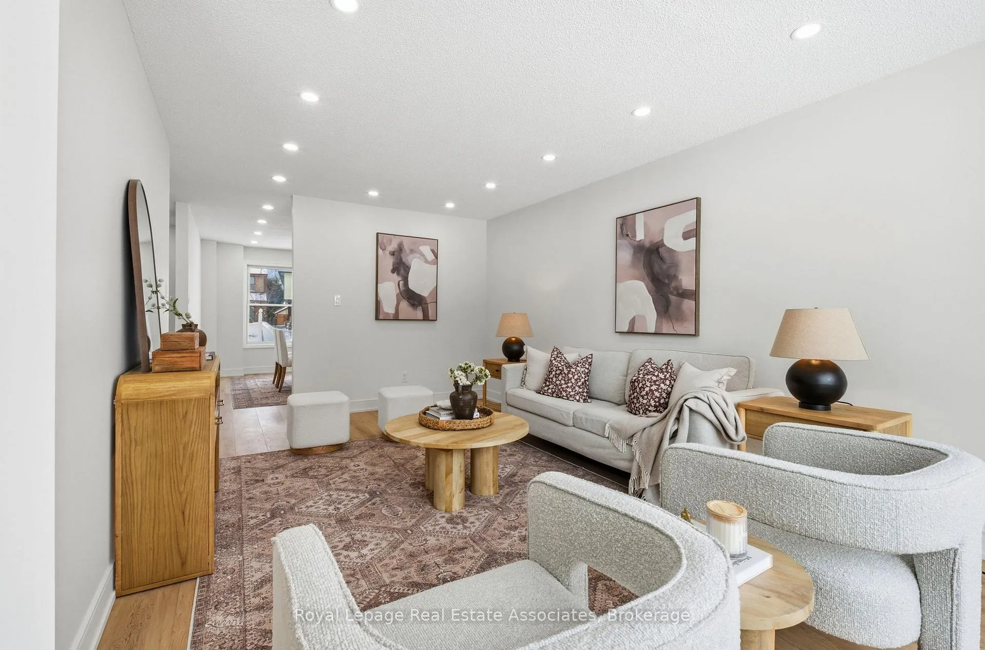 Photo 8 of 896 Roundelay Drive, Oshawa, McLaughlin — HOMEH