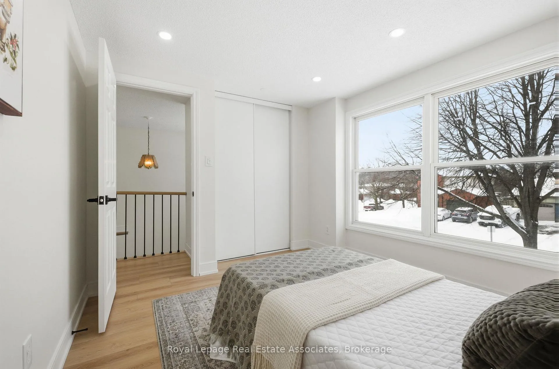 Photo 29 of 896 Roundelay Drive, Oshawa, McLaughlin — HOMEH