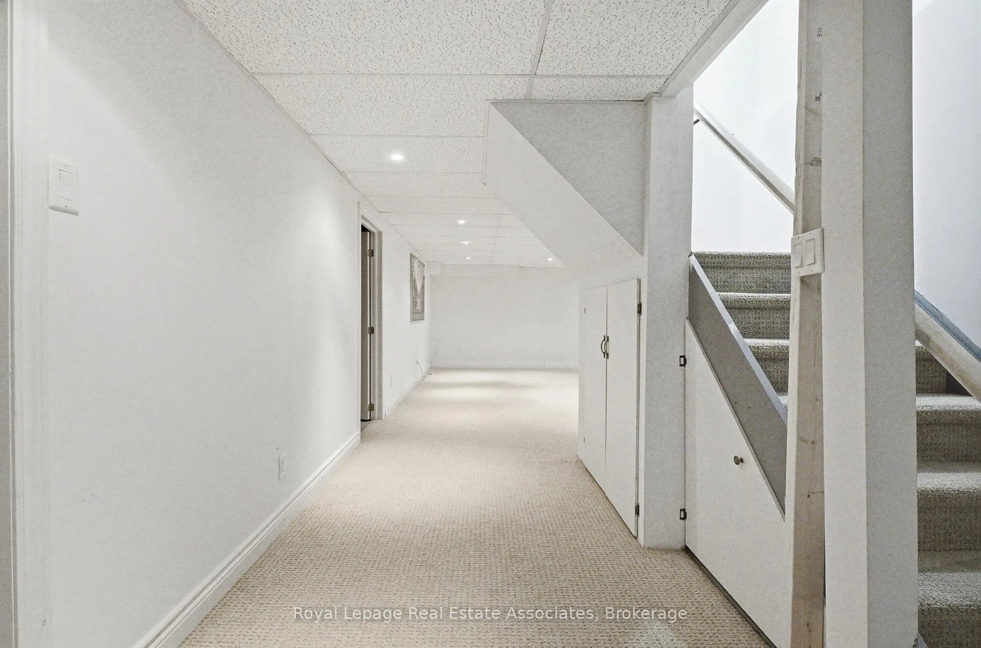 Photo 30 of 896 Roundelay Drive, Oshawa, McLaughlin — HOMEH