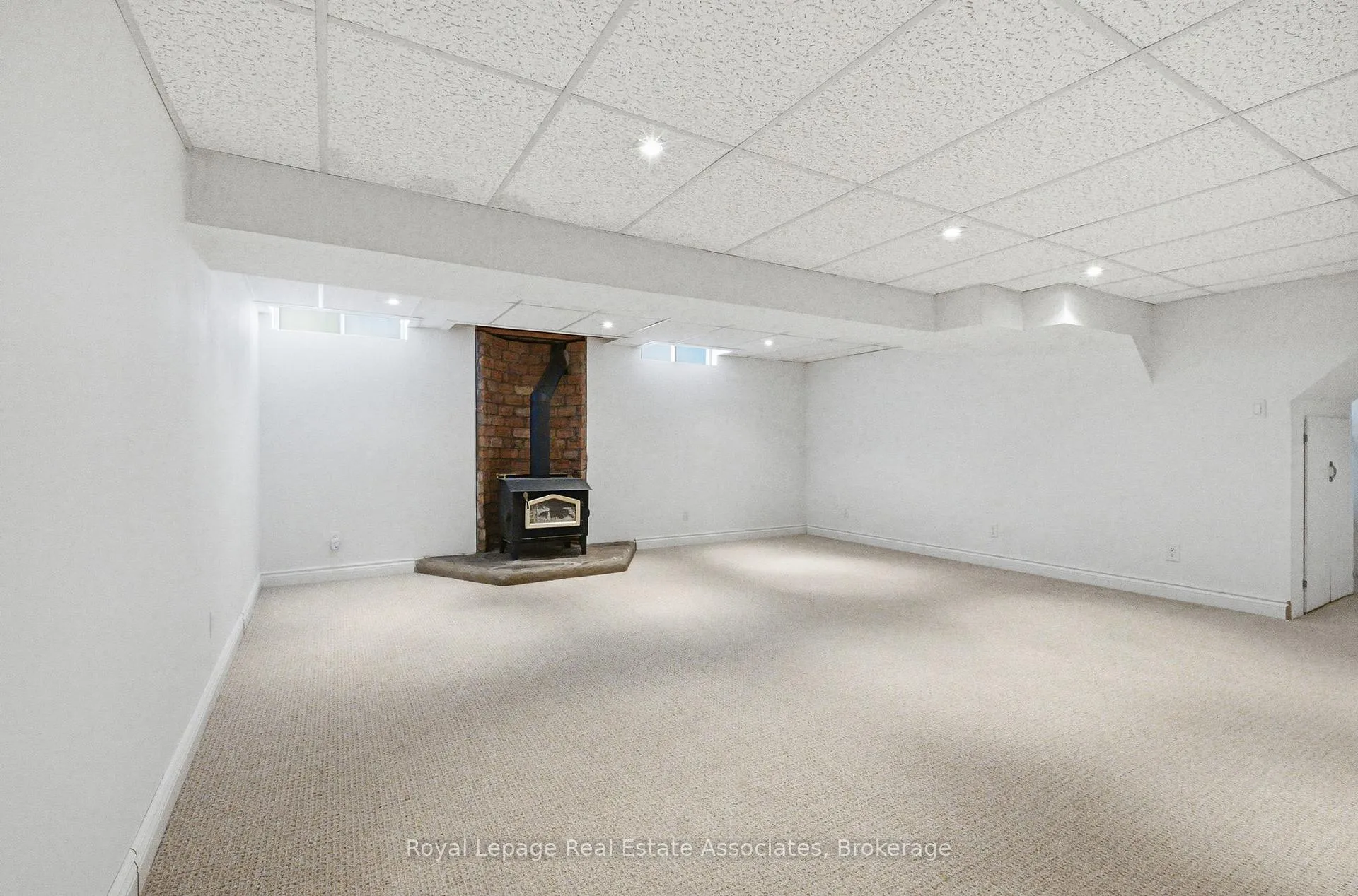Photo 32 of 896 Roundelay Drive, Oshawa, McLaughlin — HOMEH