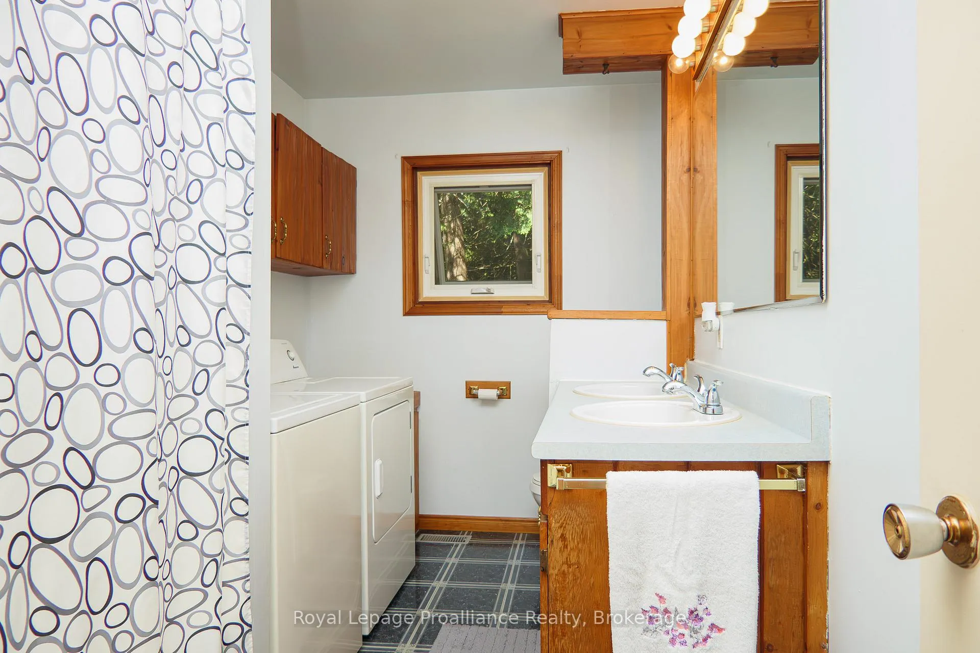 Photo 22 of 326 Scuttlehole Road, Belleville, Thurlow Ward — HOMEH
