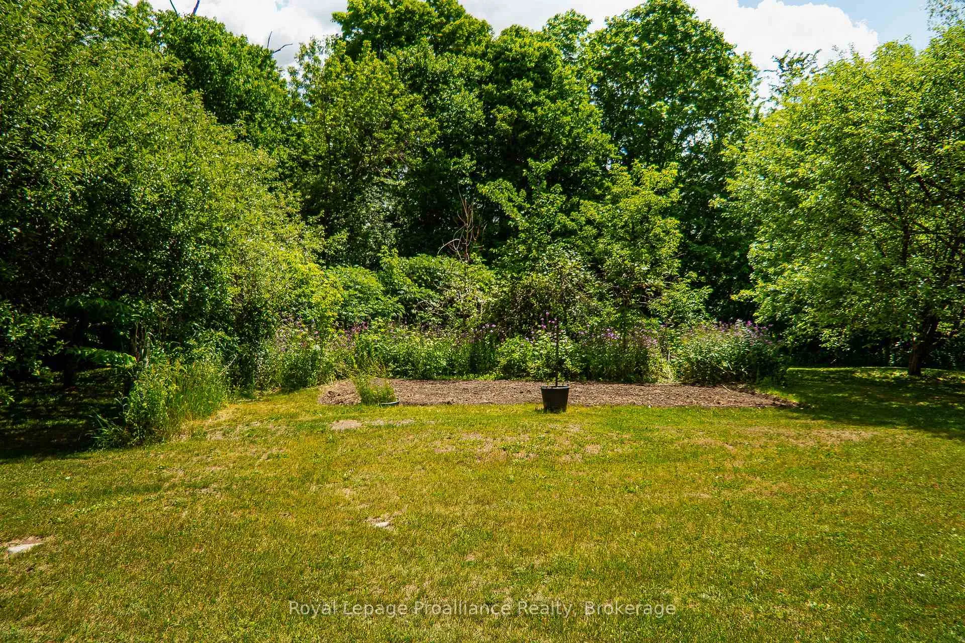 Photo 42 of 326 Scuttlehole Road, Belleville, Thurlow Ward — HOMEH