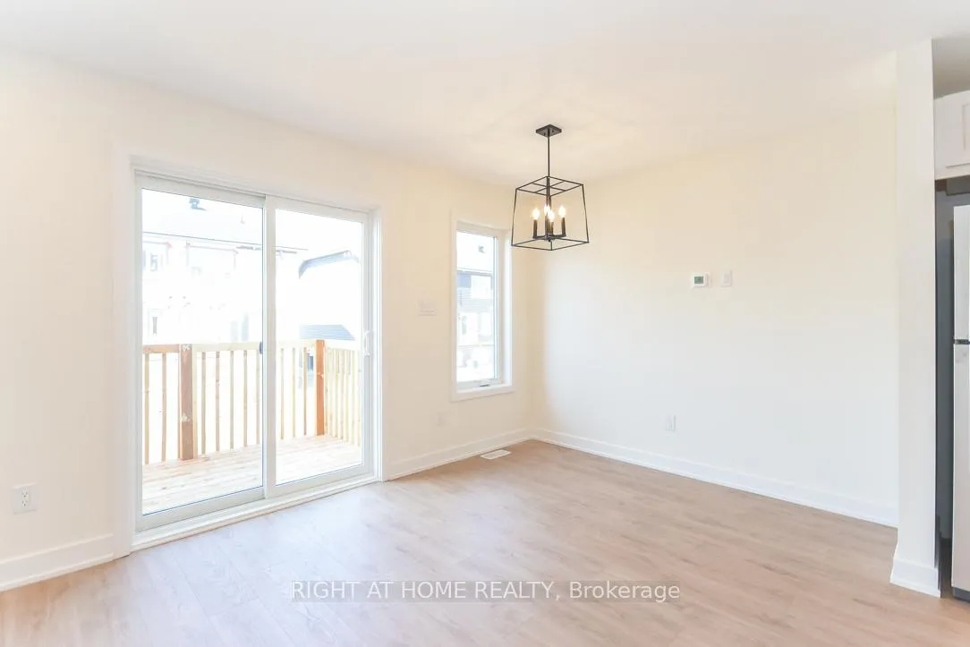 Photo 14 of 75 Whitcomb Crescent, Smiths Falls, Smiths Falls — HOMEH