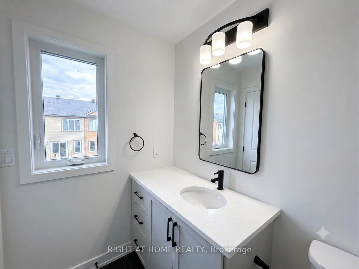 Photo 24 of 75 Whitcomb Crescent, Smiths Falls, Smiths Falls — HOMEH